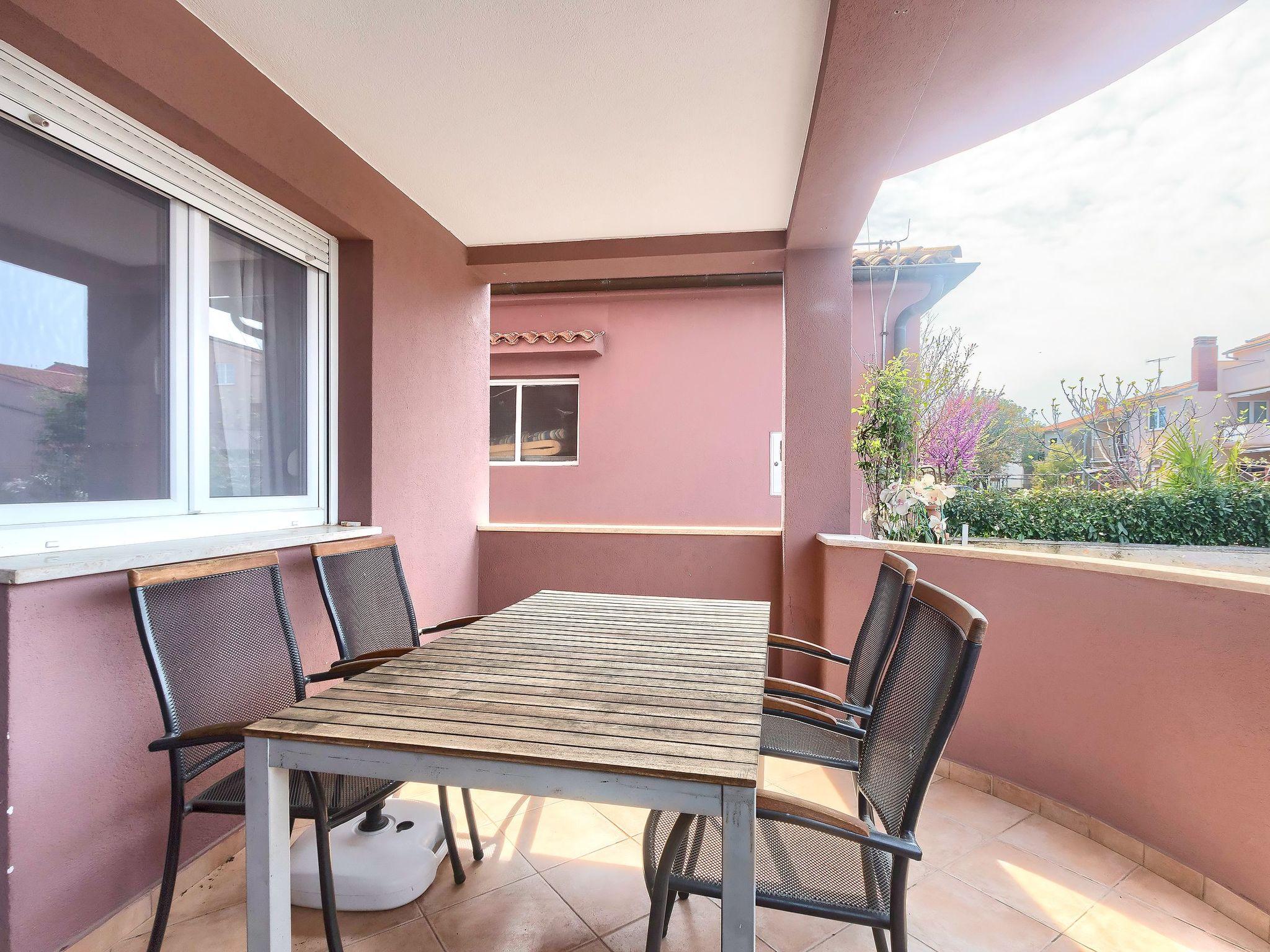 Wohnung in Fažana mit gemeinsamem Pool und Garten-Binnen