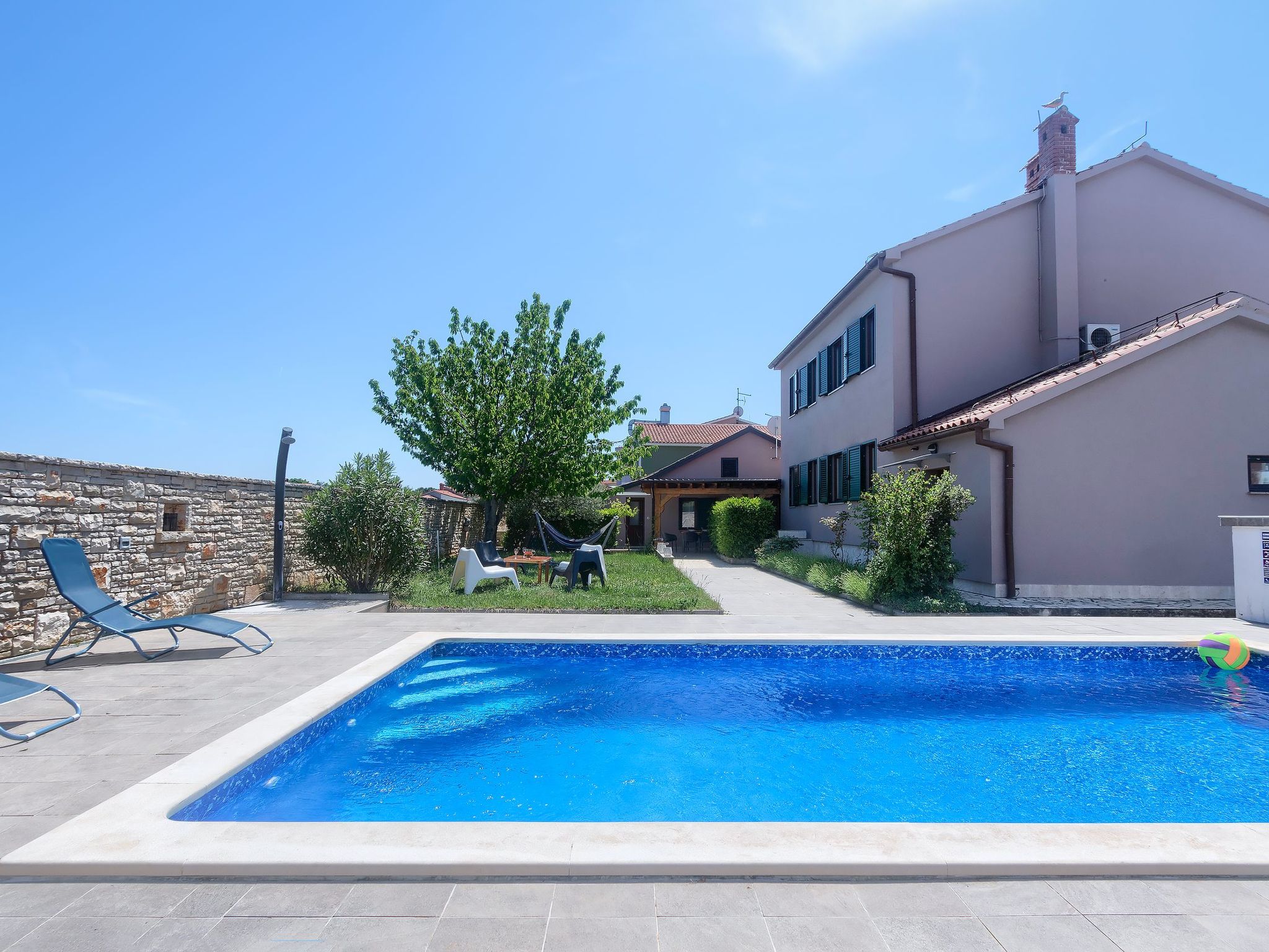 Vakantiehuis met privé zwembad in Fazana (Kroatië) voor 10 personen