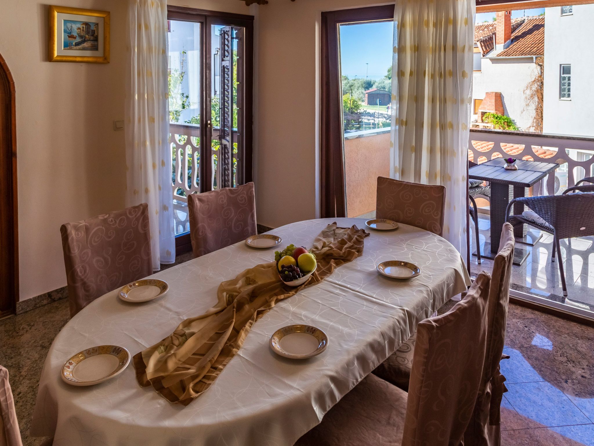 Wohnung in Fažana mit Grill, Garten und Terrasse-Binnen