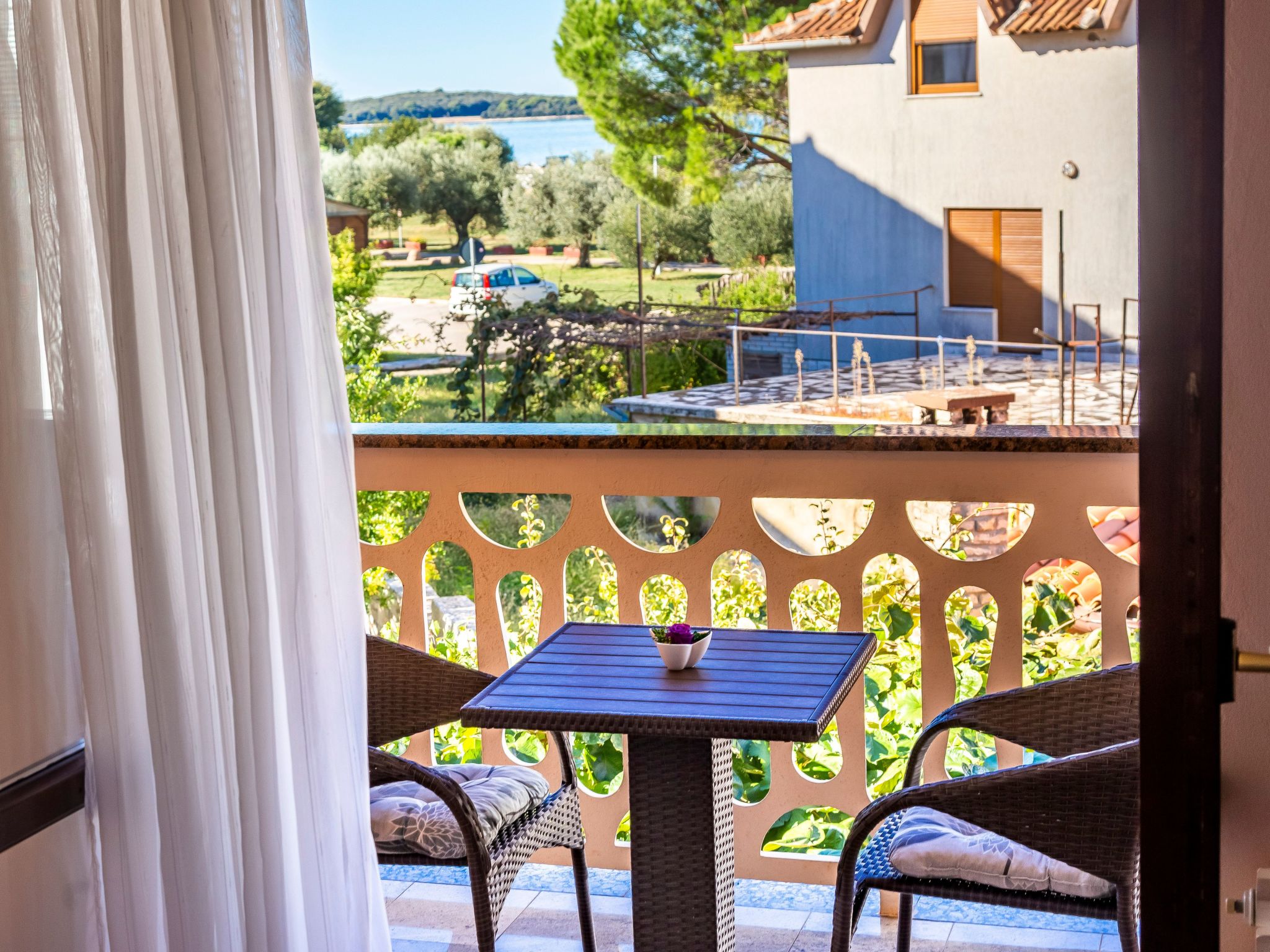 Wohnung in Fažana mit Grill, Garten und Terrasse-Binnen