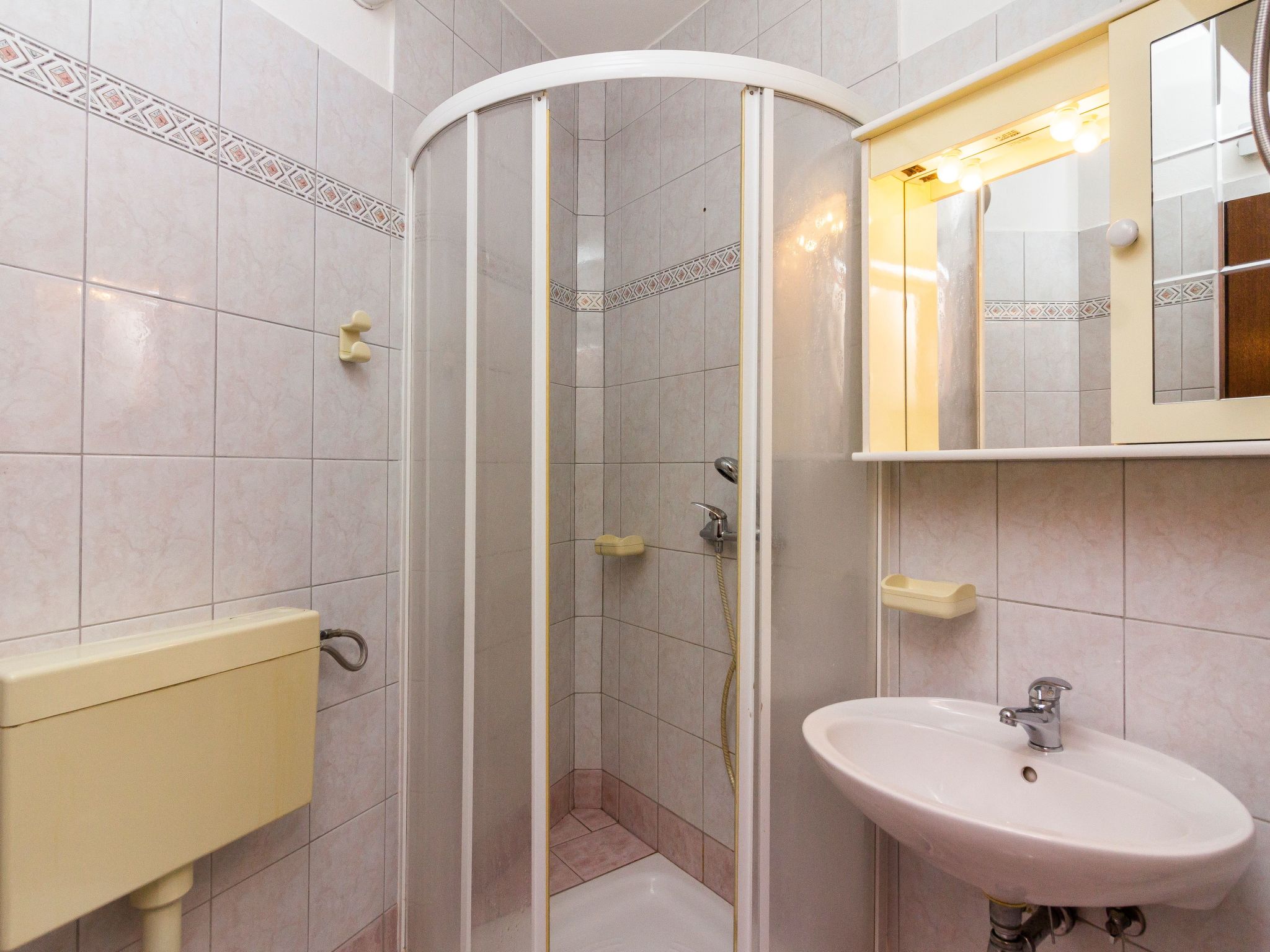 Photo of Wohnung in Fažana mit Grill, Garten und Terrasse