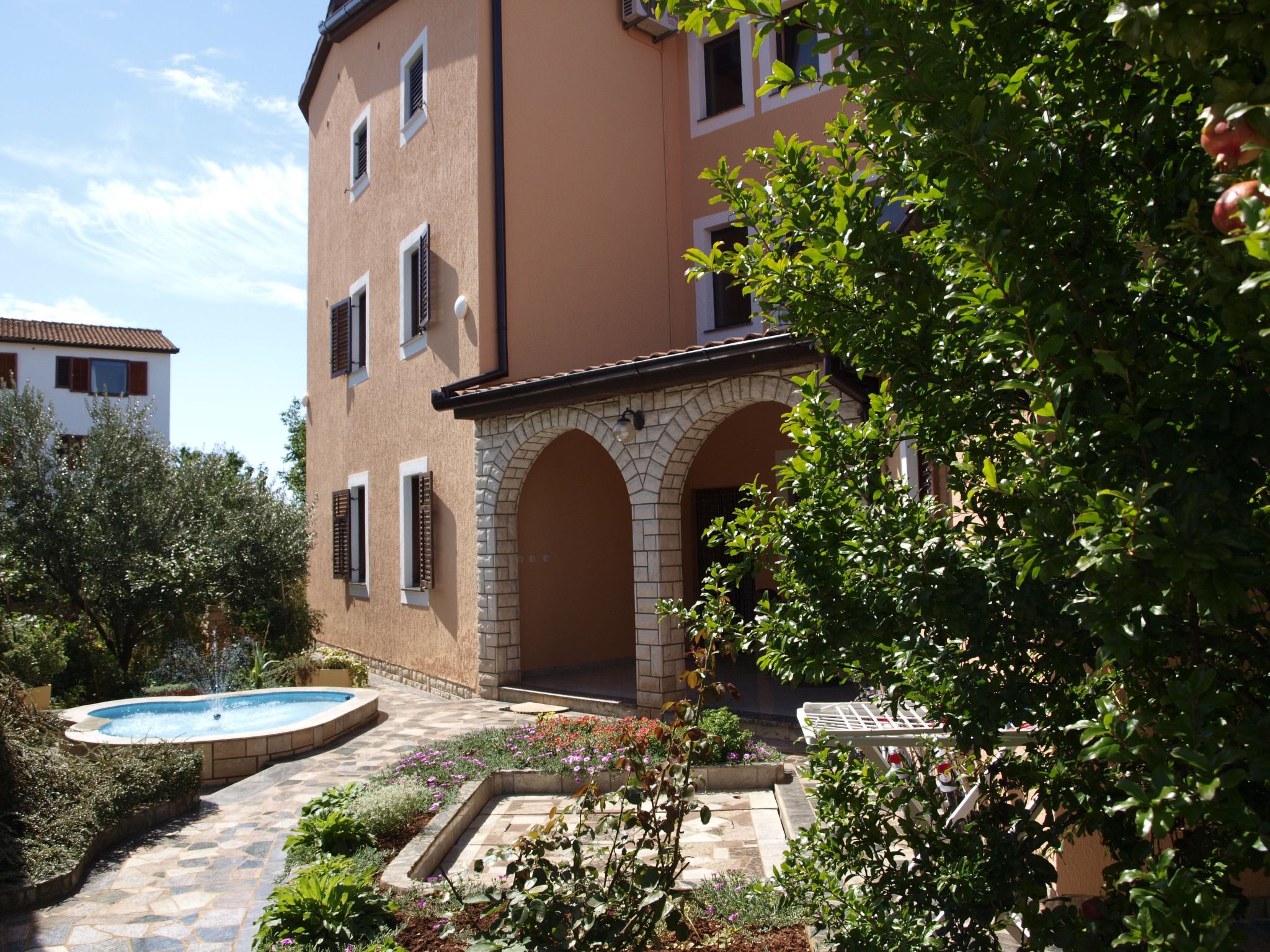 Photo of Wohnung in Fažana mit Grill, Garten und Terrasse