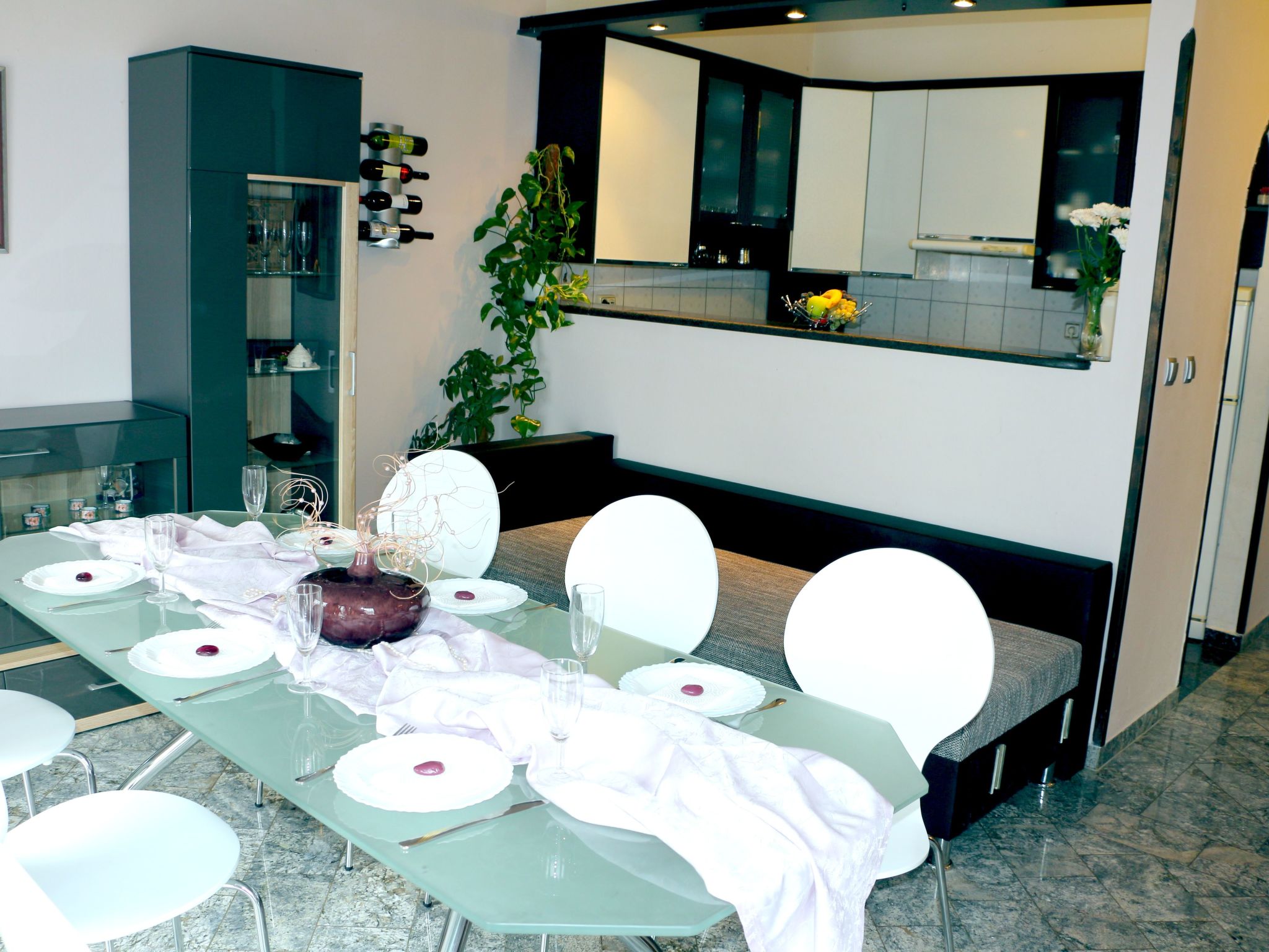 Ferienappartement Edi mit zwei Balkonen-Binnen