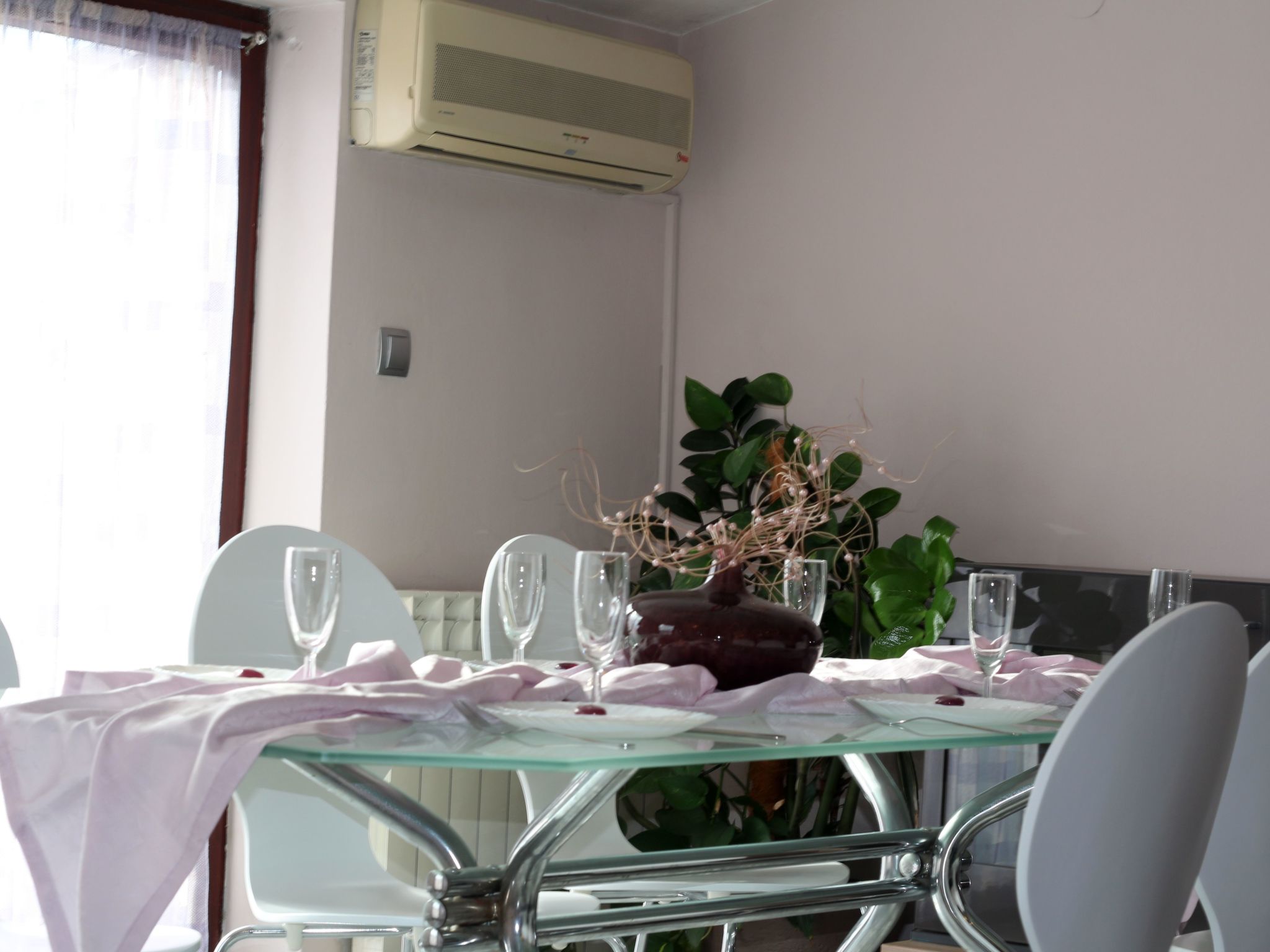 Ferienappartement Edi mit zwei Balkonen-Binnen