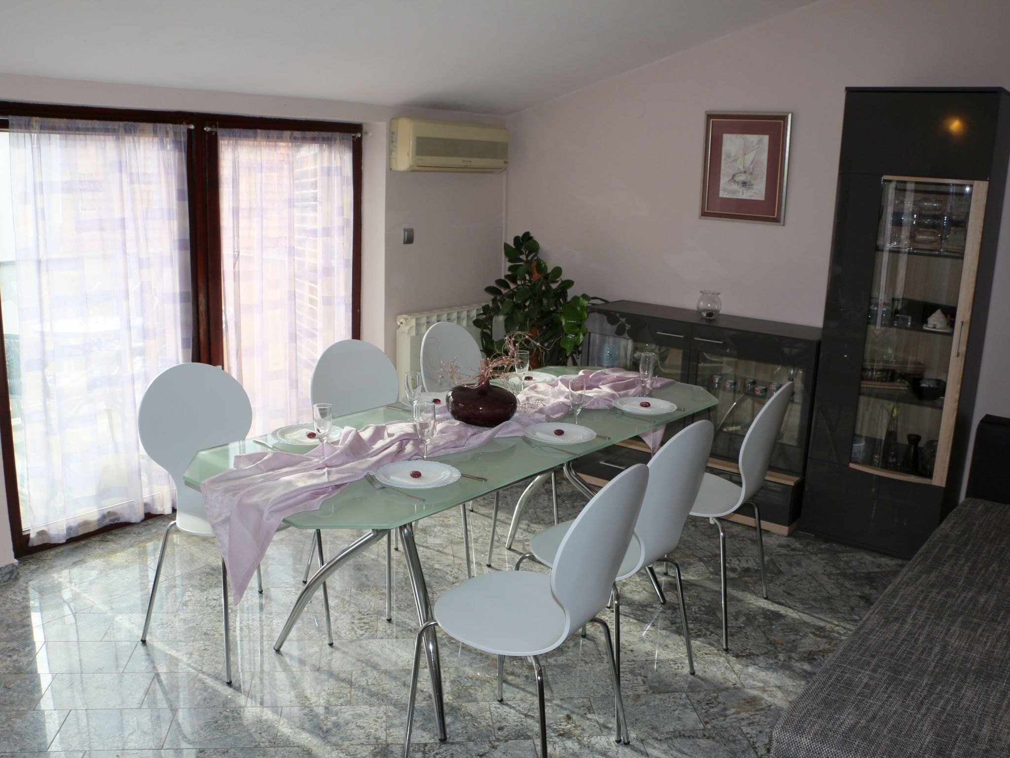 Ferienappartement Edi mit zwei Balkonen-Binnen