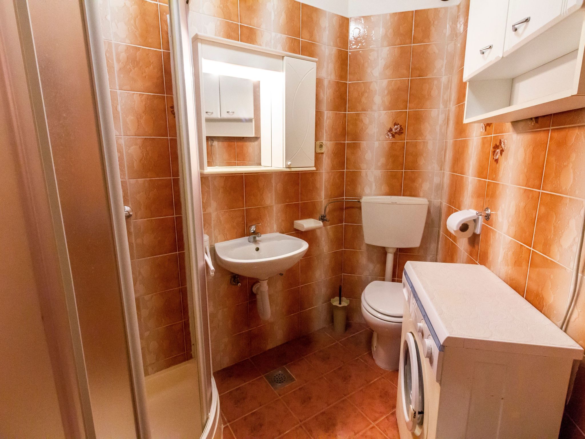 Appartement in Fažana mit Möbliertem Balkon-Image-tags.info