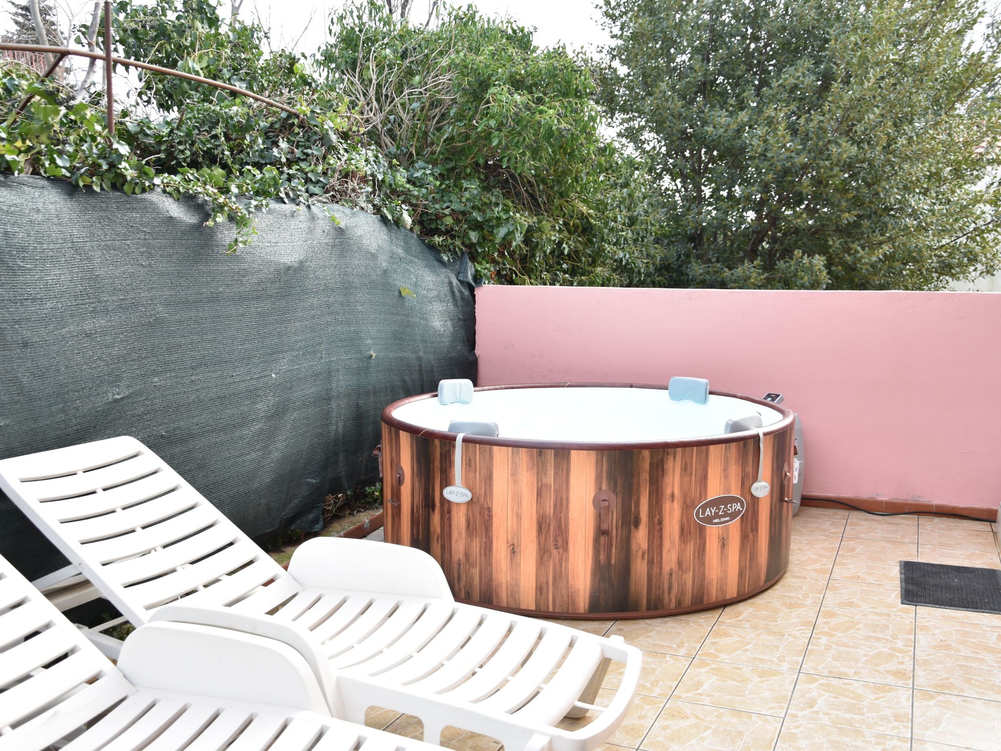 Ruhiges Ferienhaus mit Balkon und Garten-Binnen