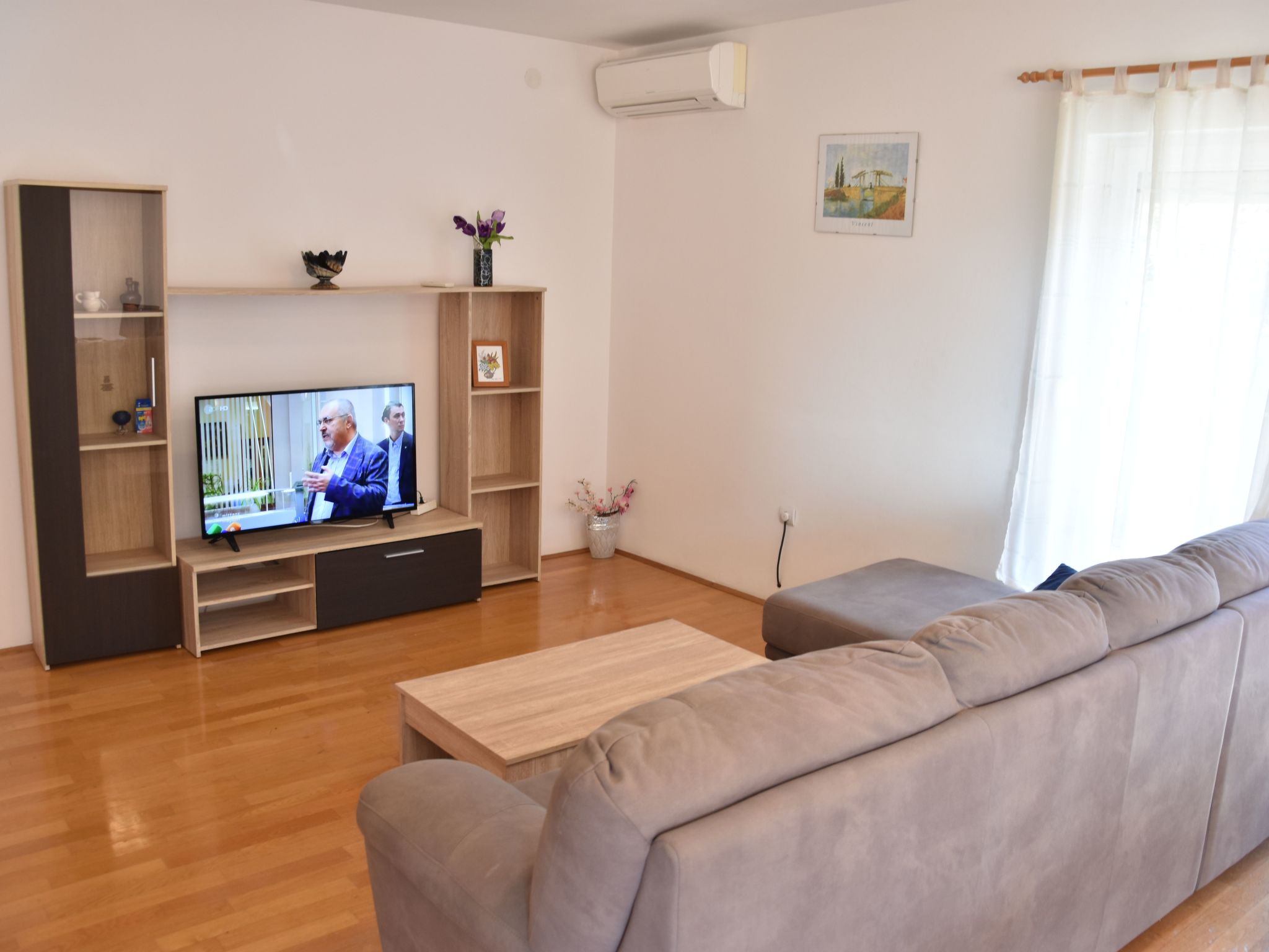 Ruhiges Ferienhaus mit Balkon und Garten-Binnen