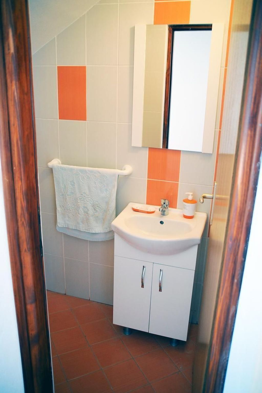 Ruhiges Ferienhaus mit Balkon und Garten-Binnen