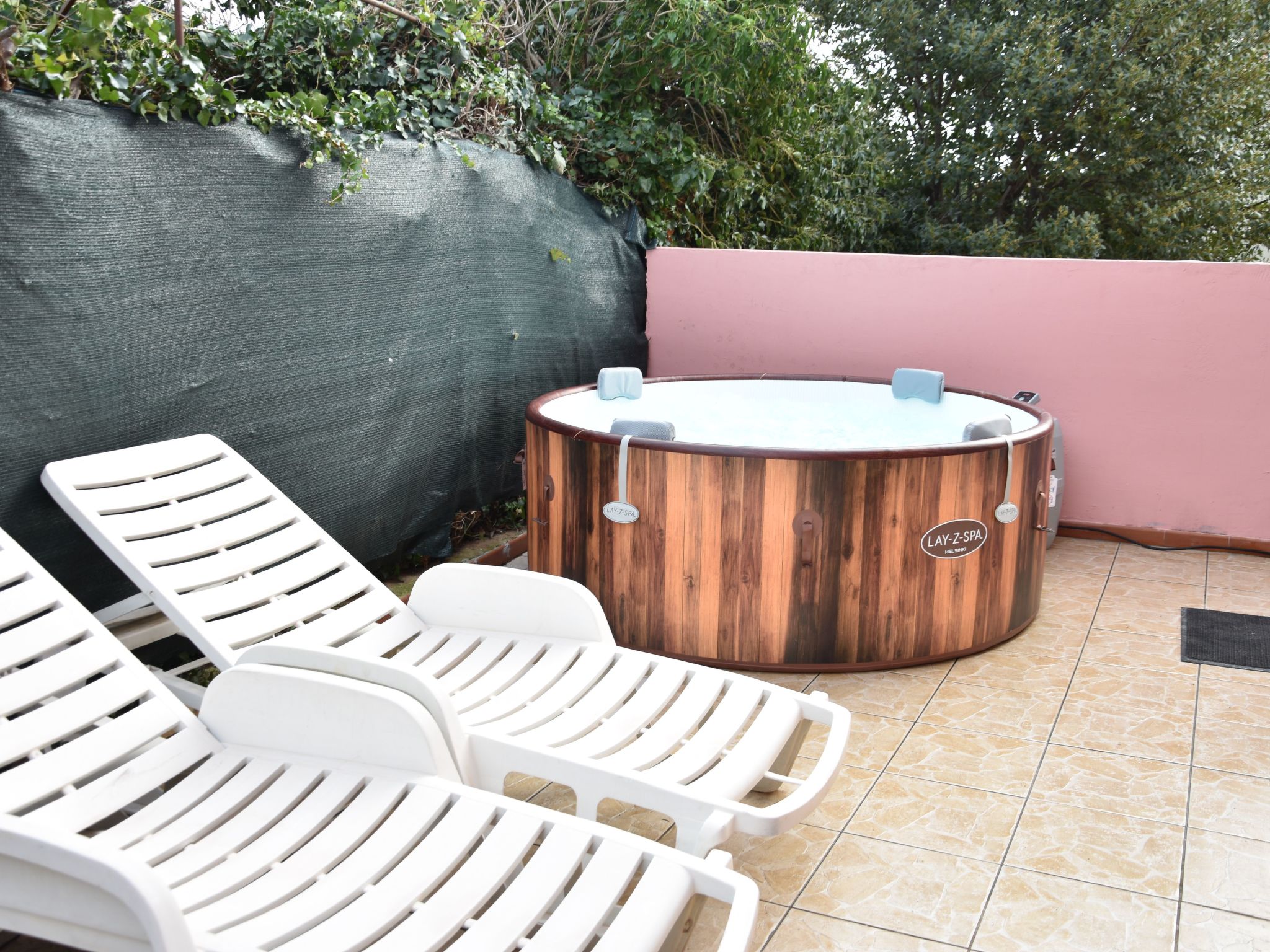 Ruhiges Ferienhaus mit Balkon und Garten-Binnen