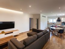 gemütliche und moderne Wohnung