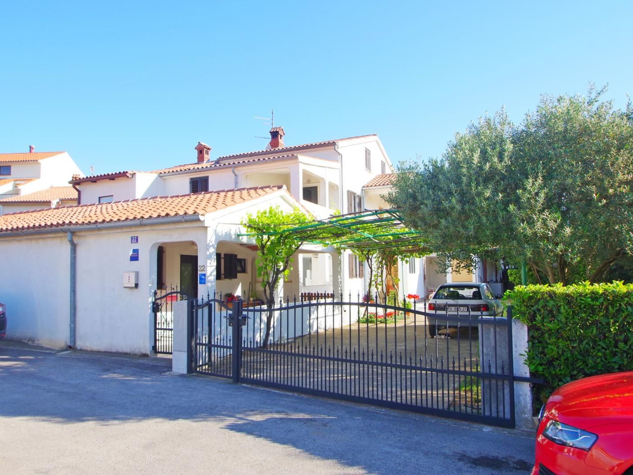 Photo of Wohnung Andy in Strandnähe, Valbandon