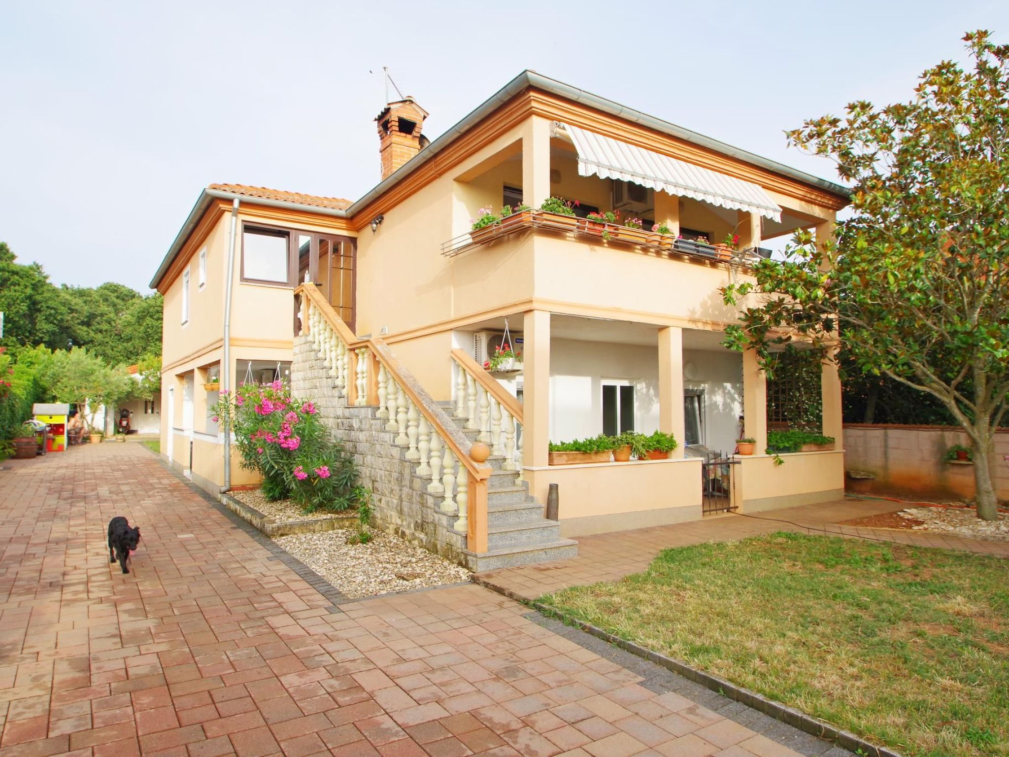 Angenehme Wohnung in Valbandon, Privatparkplatz Villa in Fazana