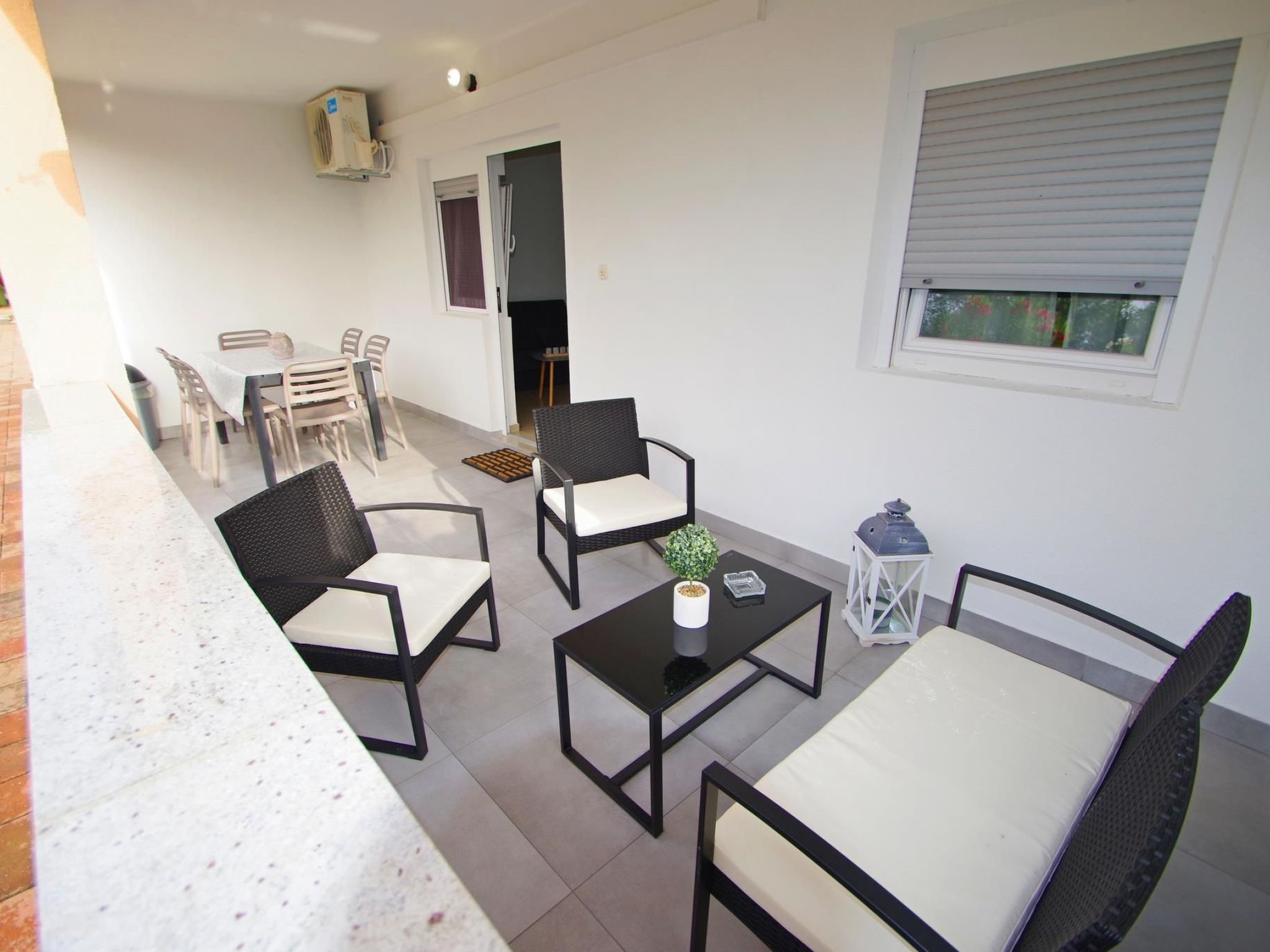 Angenehme Wohnung in Valbandon, Privatparkplatz-Binnen