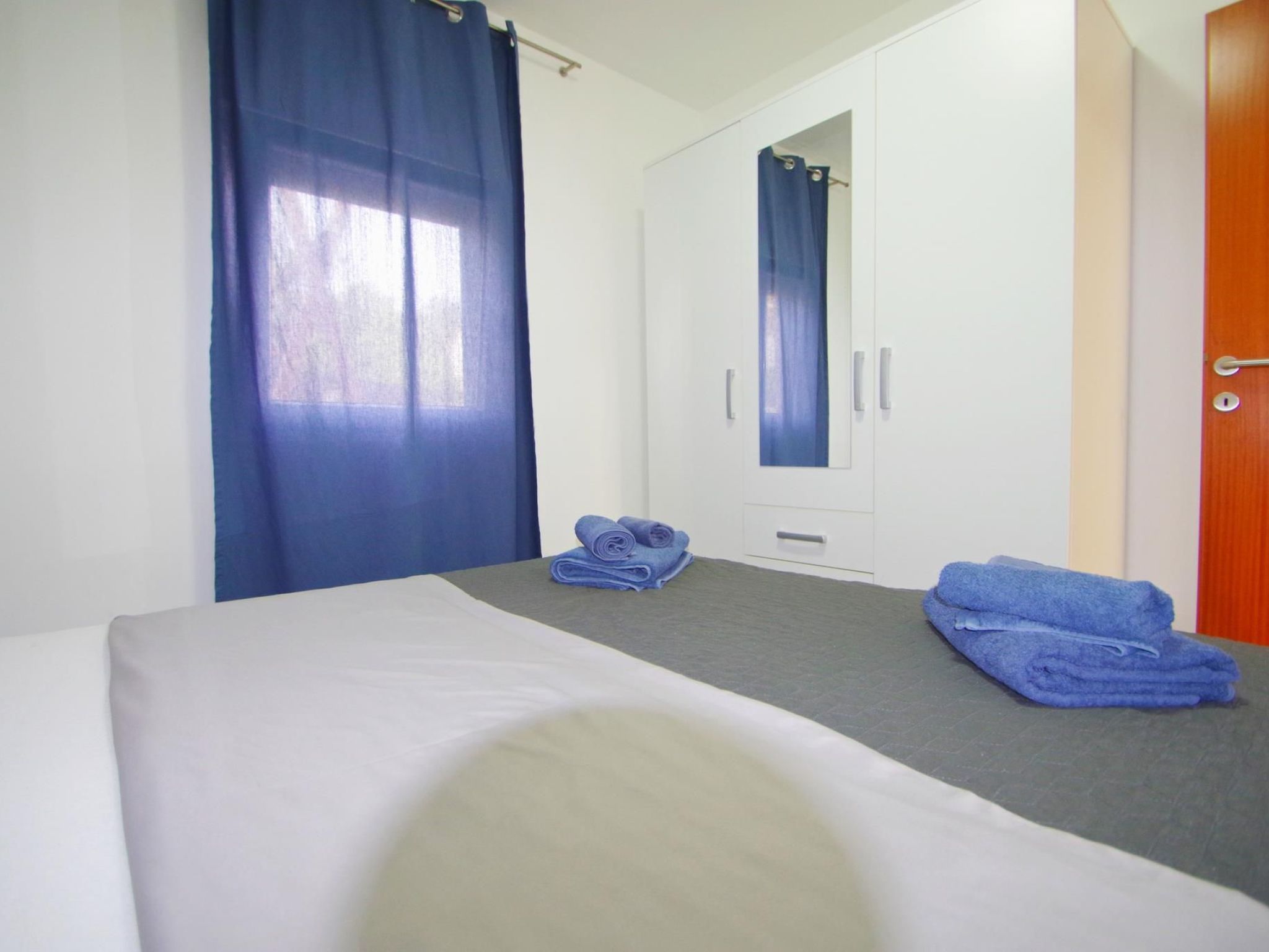 Angenehme Wohnung in Valbandon, Privatparkplatz-Binnen