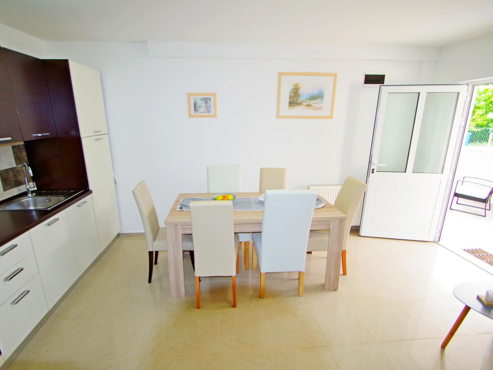 Angenehme Wohnung in Valbandon, Privatparkplatz-Image-tags.info