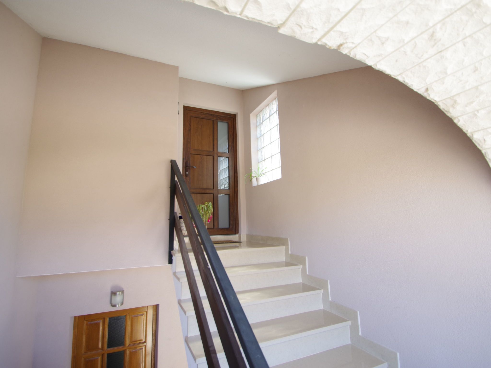 In Valbandon mit schönem Balkon-Dedans