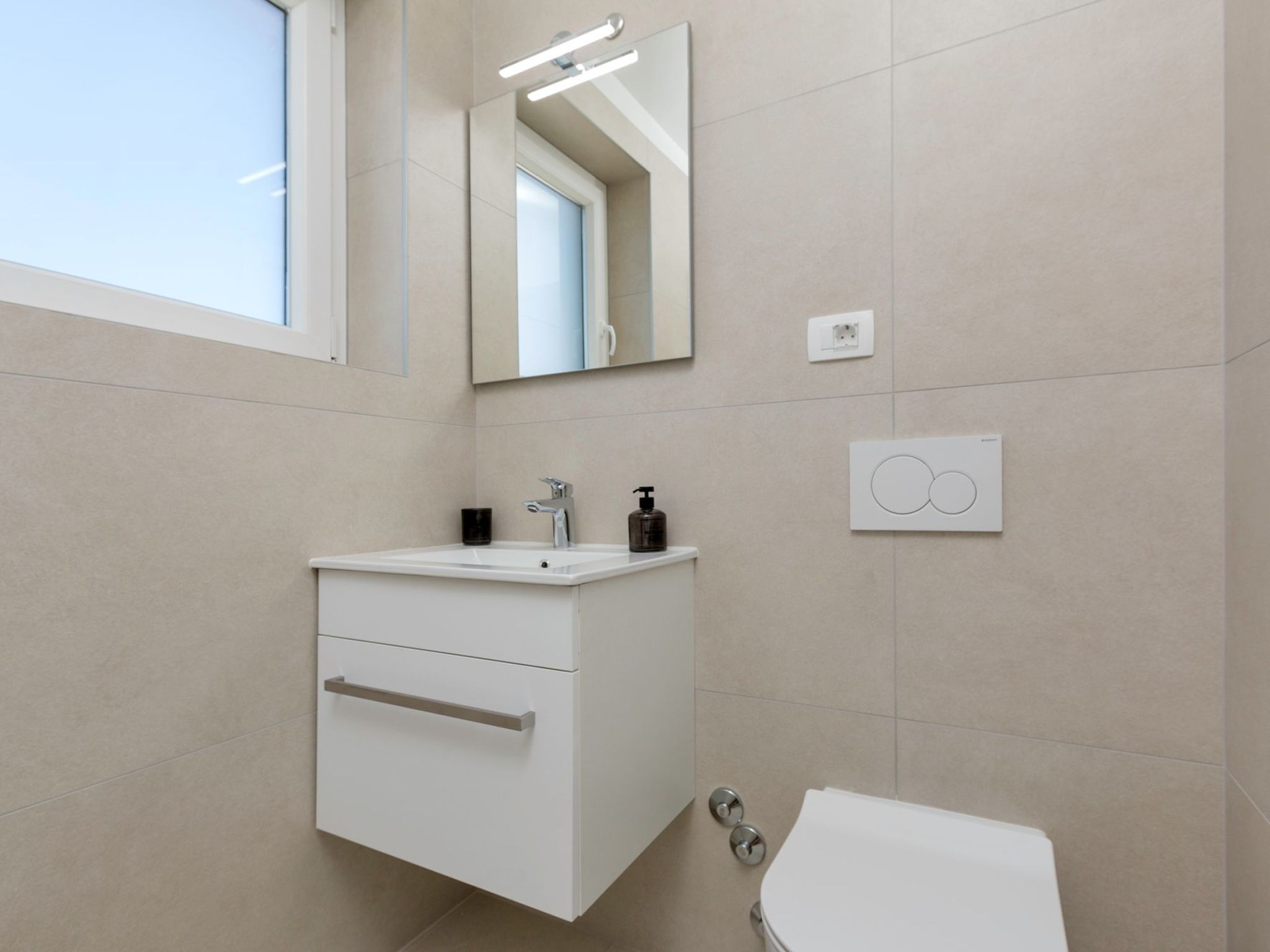 Im Dorf Valbandon, 800 m vom Strand entfernt-Binnen