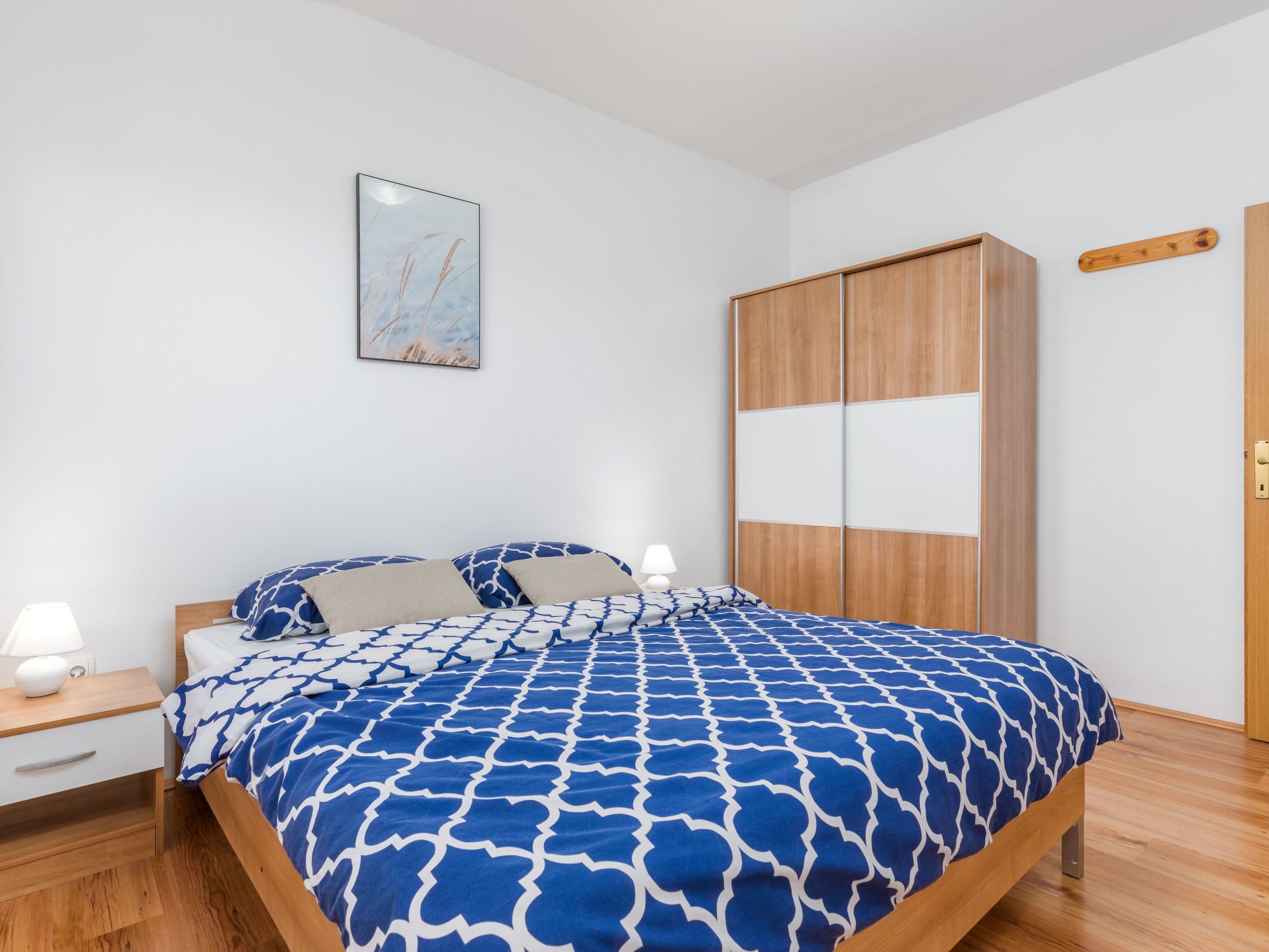 Photo of Anemona, Dorf Valbandon