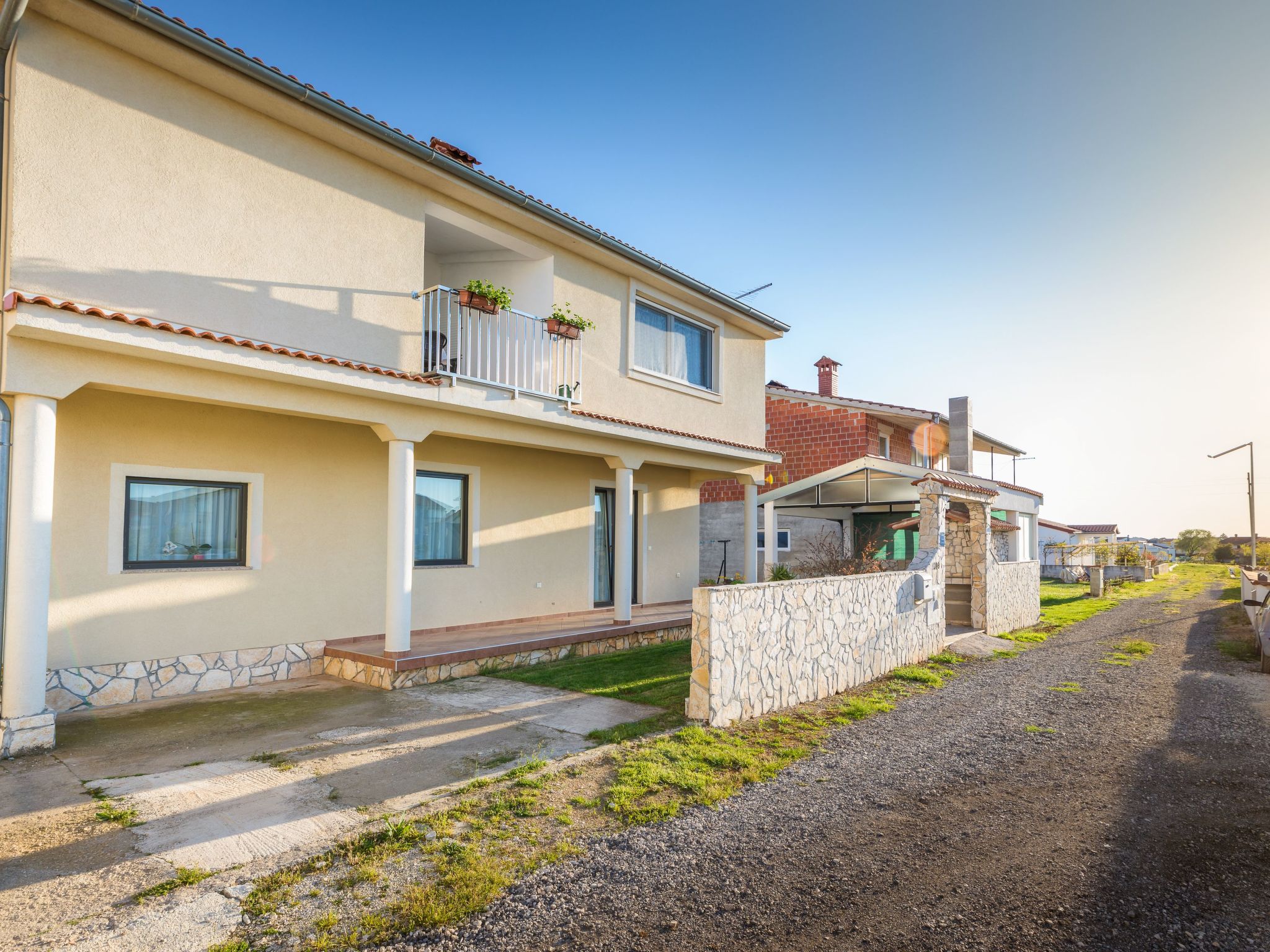 Photo of Anemona, Dorf Valbandon