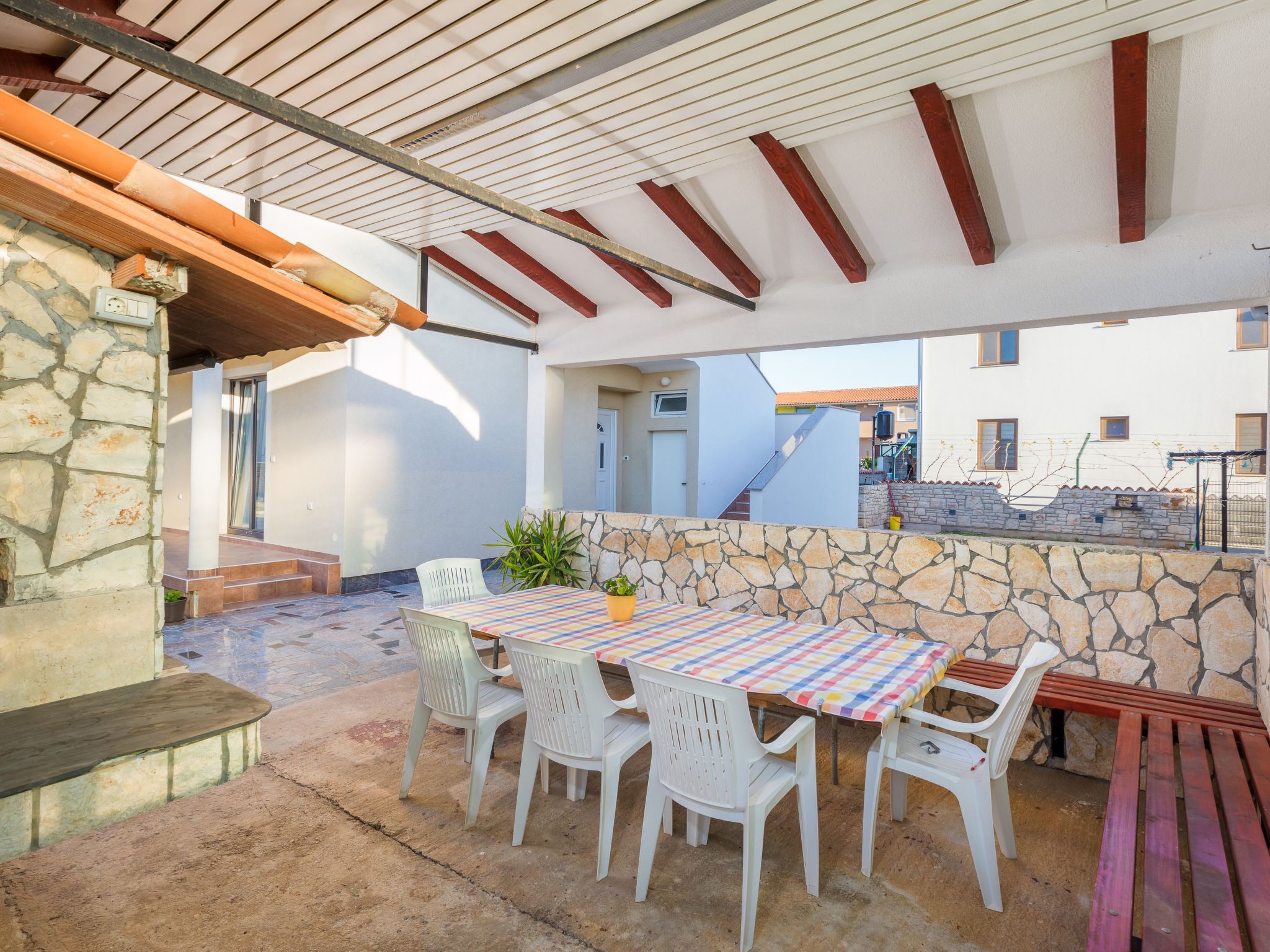 Photo of Anemona, Dorf Valbandon