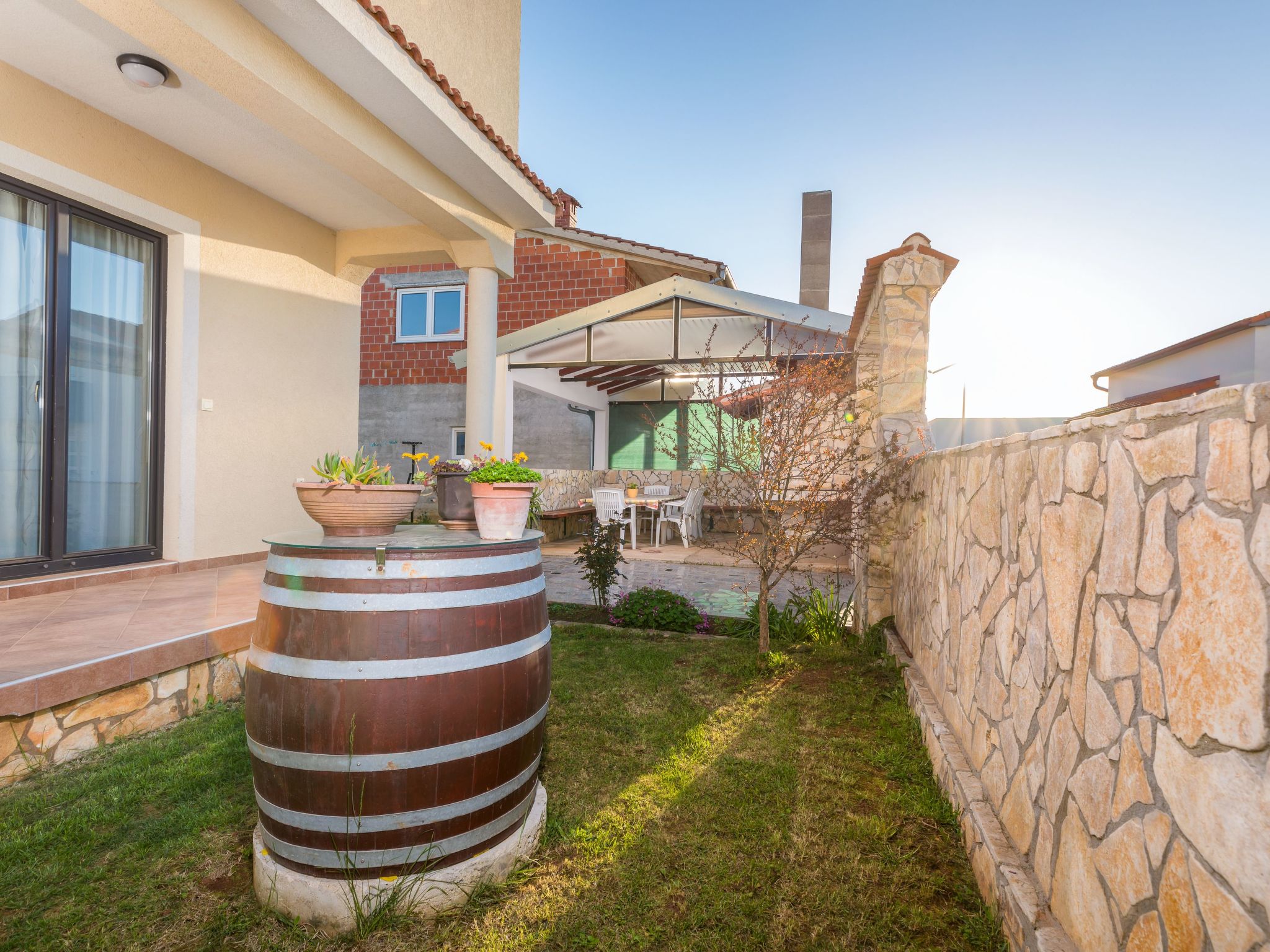 Photo of Anemona, Dorf Valbandon