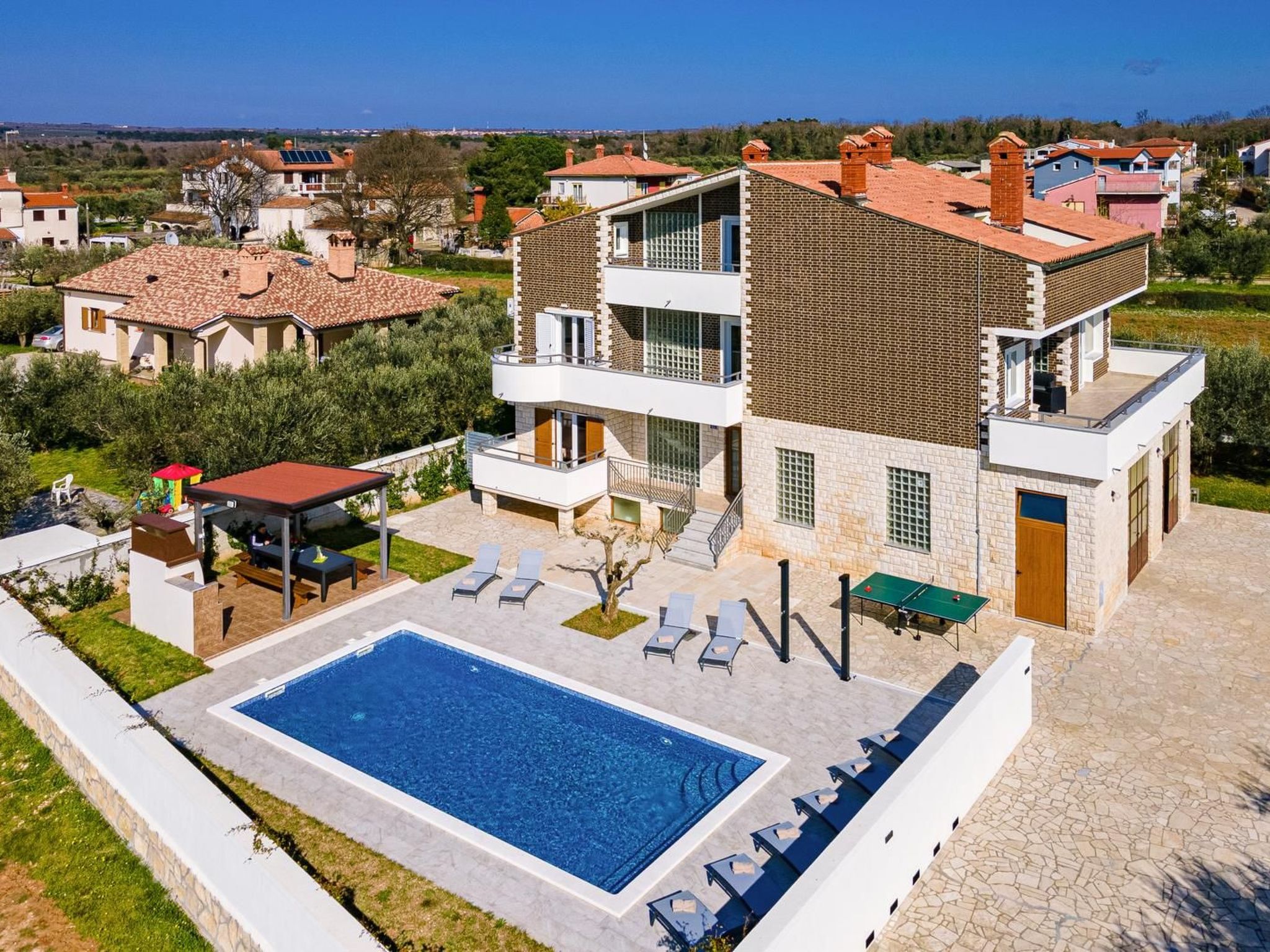 Vakantiehuis met privé zwembad in Fazana (Kroatië) voor 12 personen