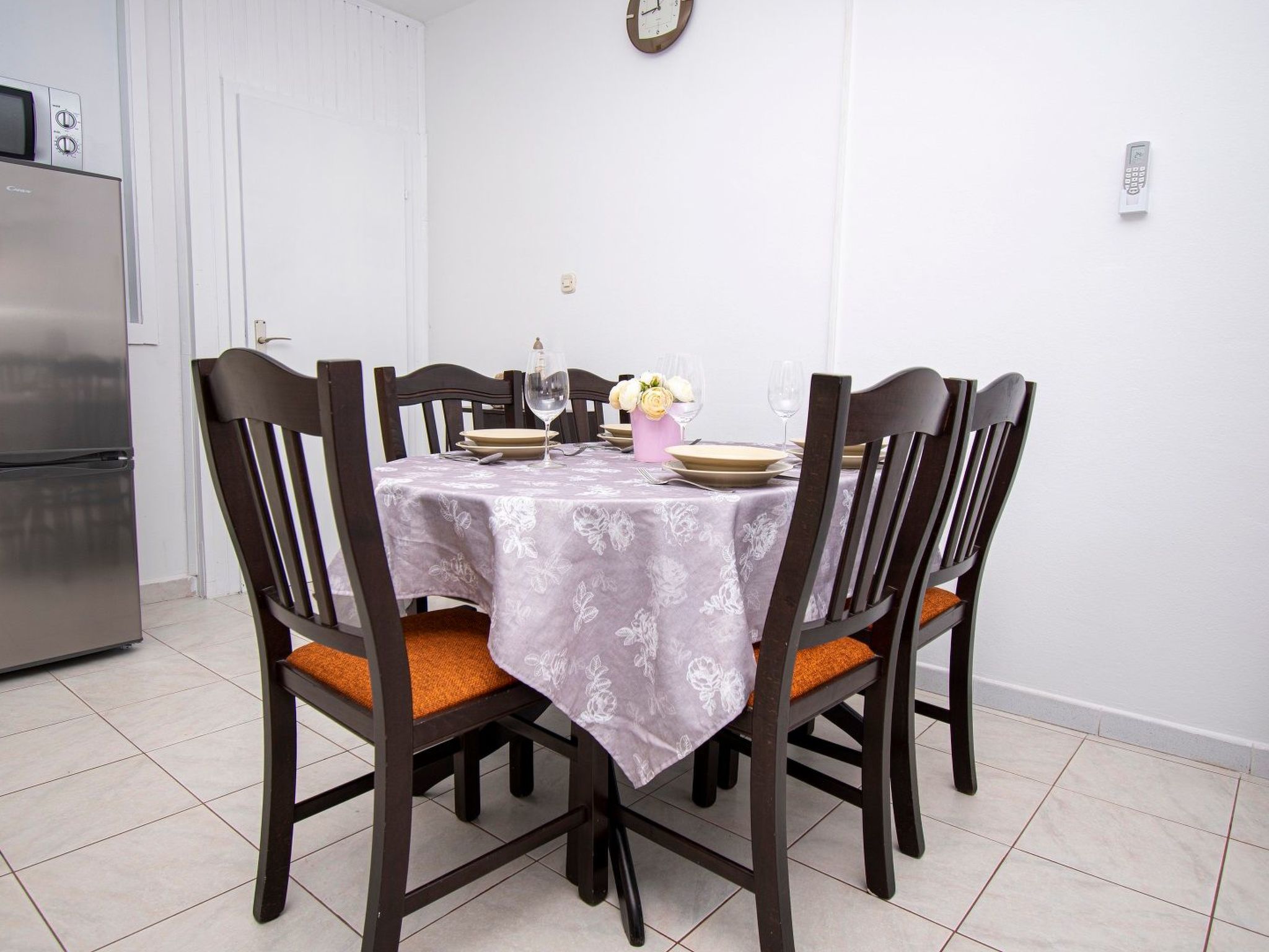 Photo of Ruhig und gemütlich 2BR Wohnung in der Nähe des Strandes