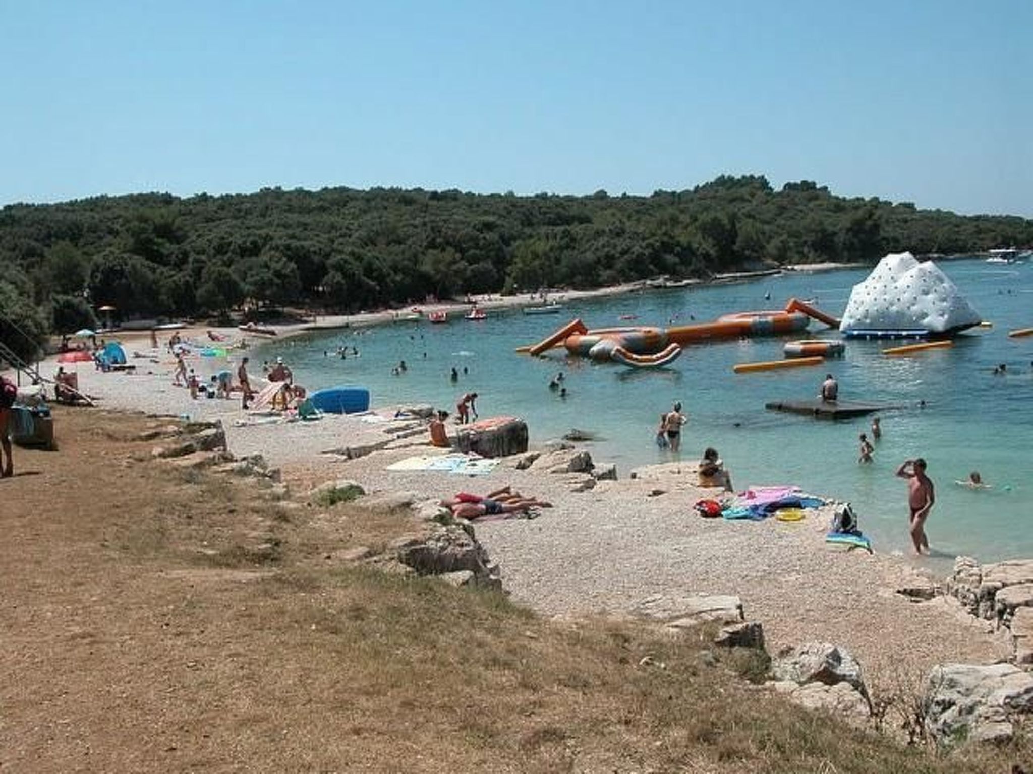 Ruhig und gemütlich 2BR Wohnung in der Nähe des Strandes-Image-tags.info