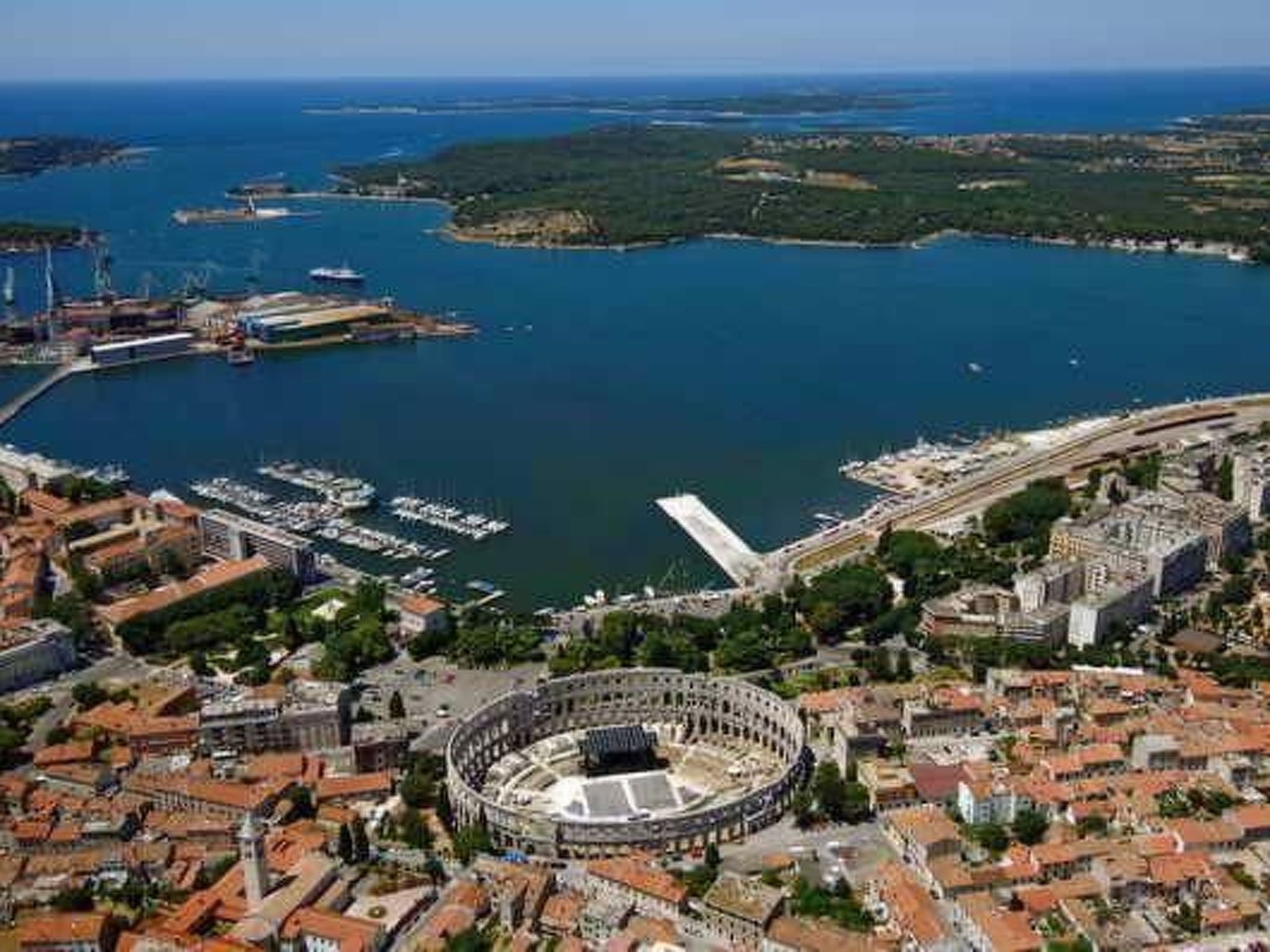 Ruhig und gemütlich 2BR Wohnung in der Nähe des Strandes-Buiten