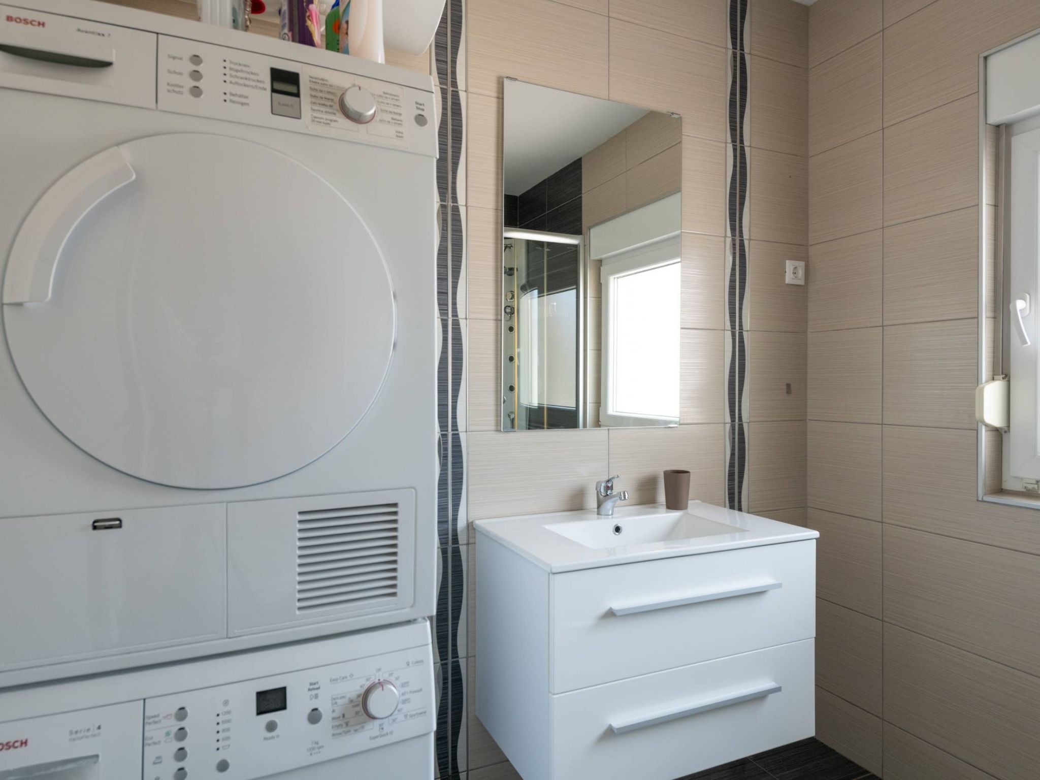 Für 7 Personen und 1 Kind in Vodnjan, Istrien (Istrische Riviera)-Binnen