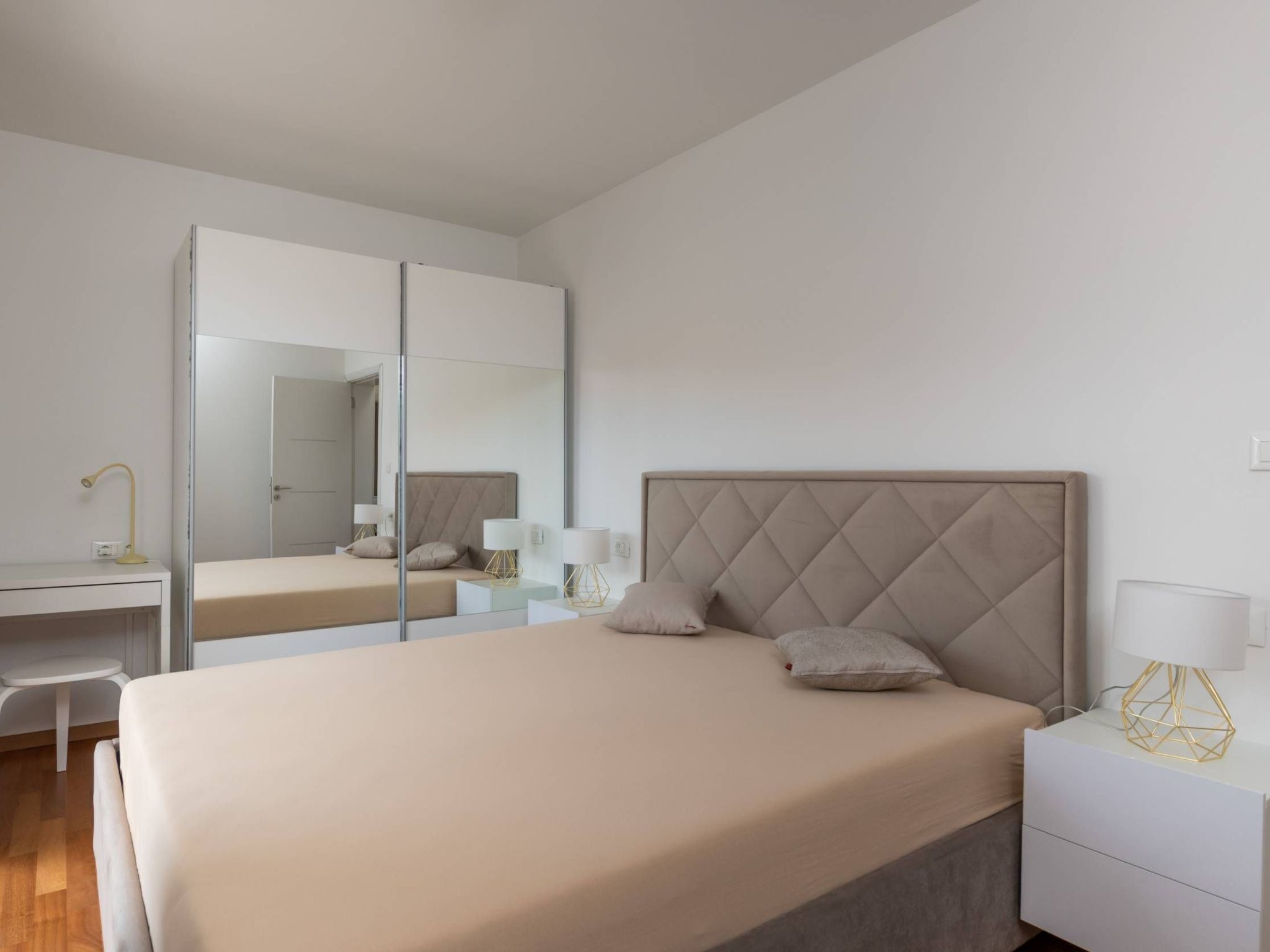 Für 7 Personen und 1 Kind in Vodnjan, Istrien (Istrische Riviera)-Binnen