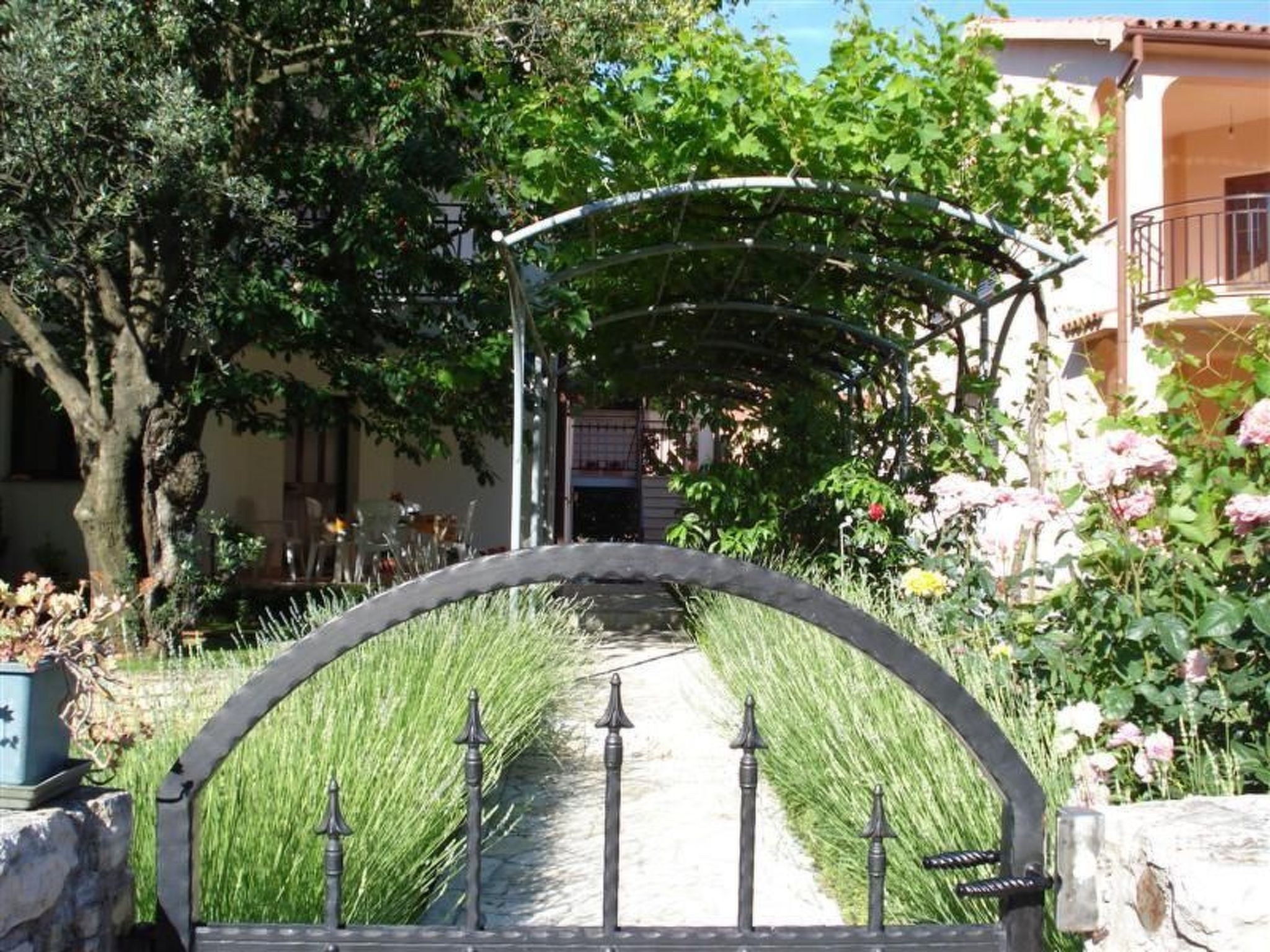 Wohnung in Fazana mit Garten, Grill und Terrasse