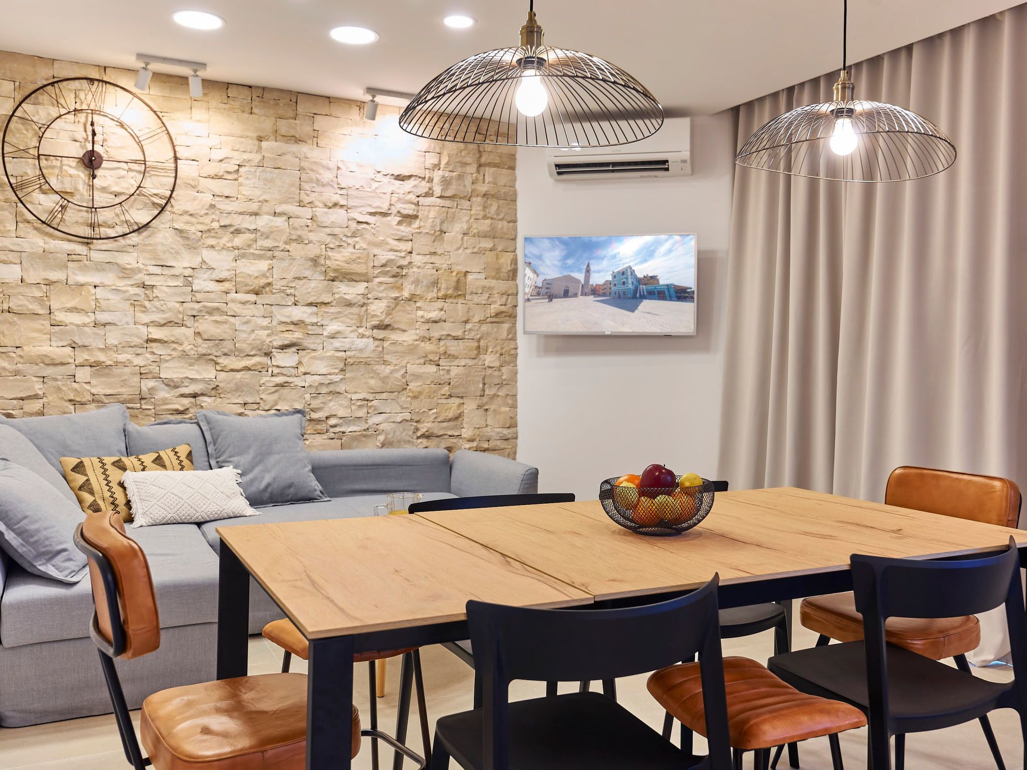 Haus in Fažana mit Terrasse und schöner Aussicht-Binnen