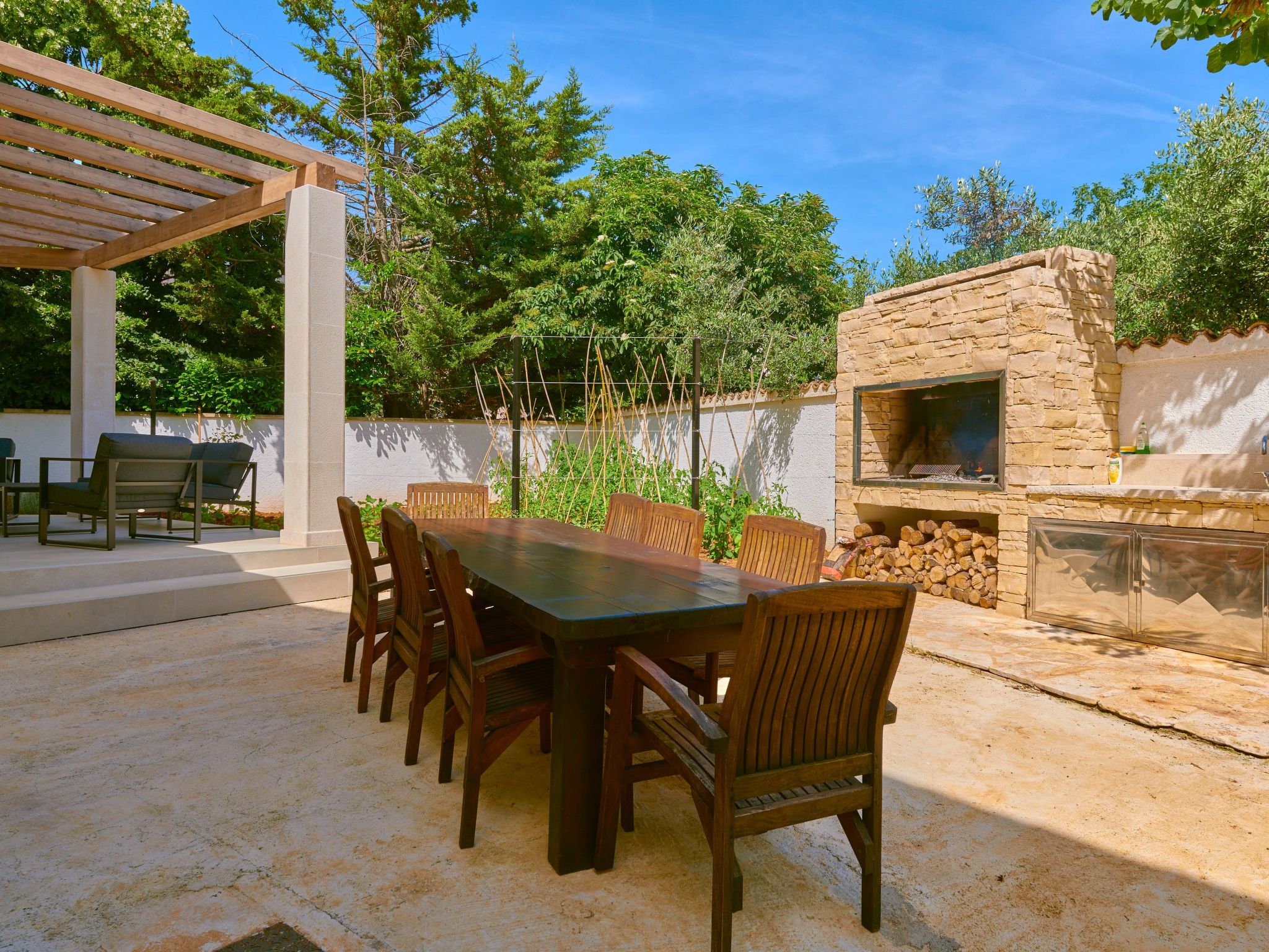 Haus in Fažana mit Terrasse und schöner Aussicht-Buiten