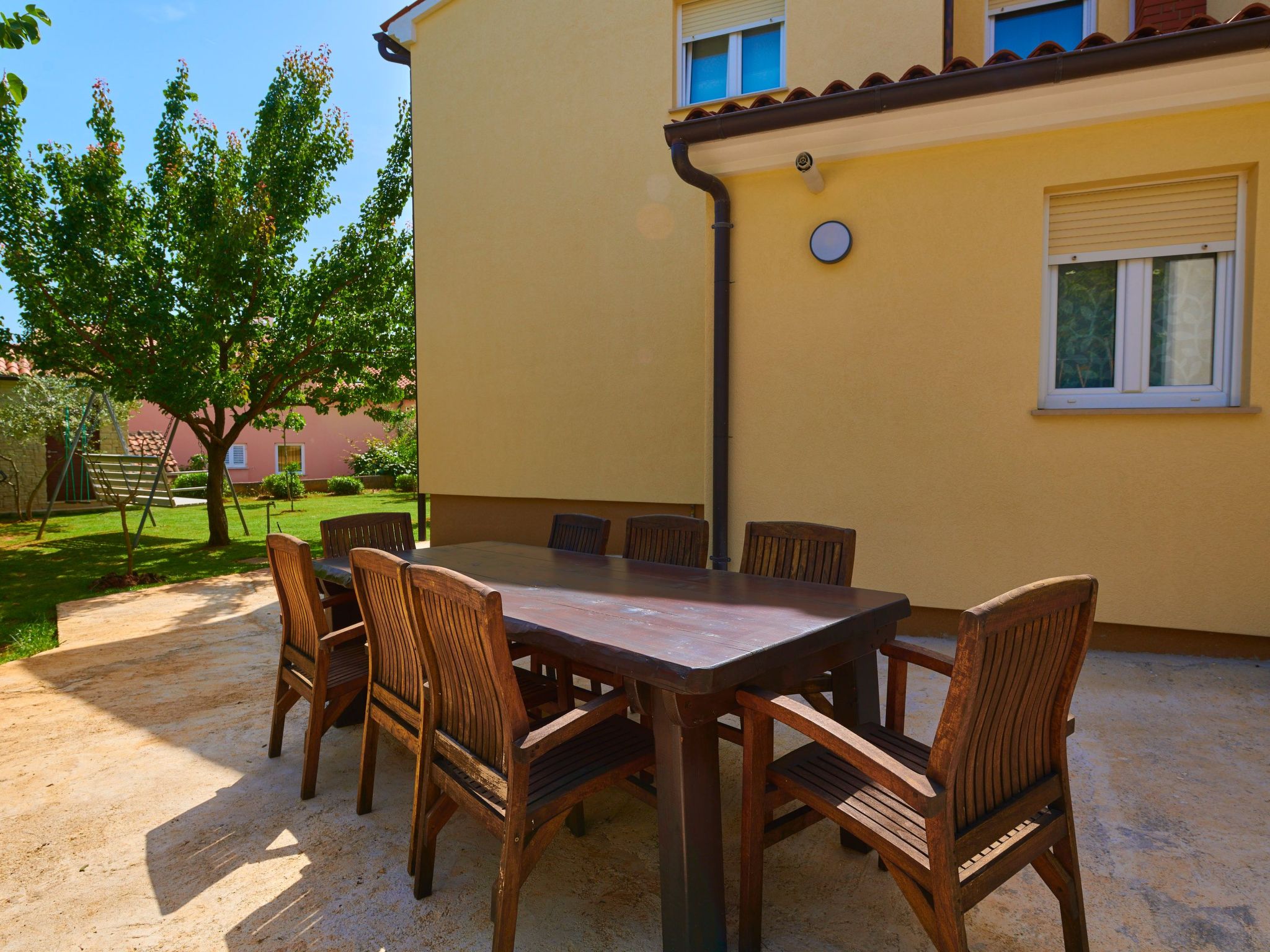 Haus in Fažana mit Terrasse und schöner Aussicht-Buiten