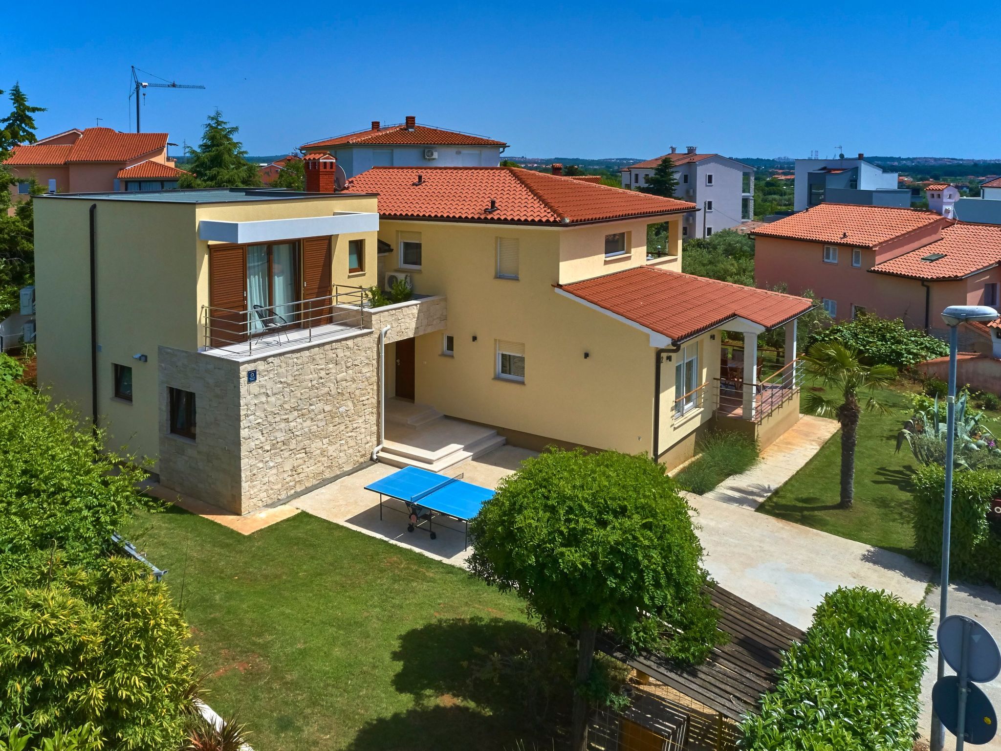 Photo of Haus in Fažana mit Terrasse und schöner Aussicht