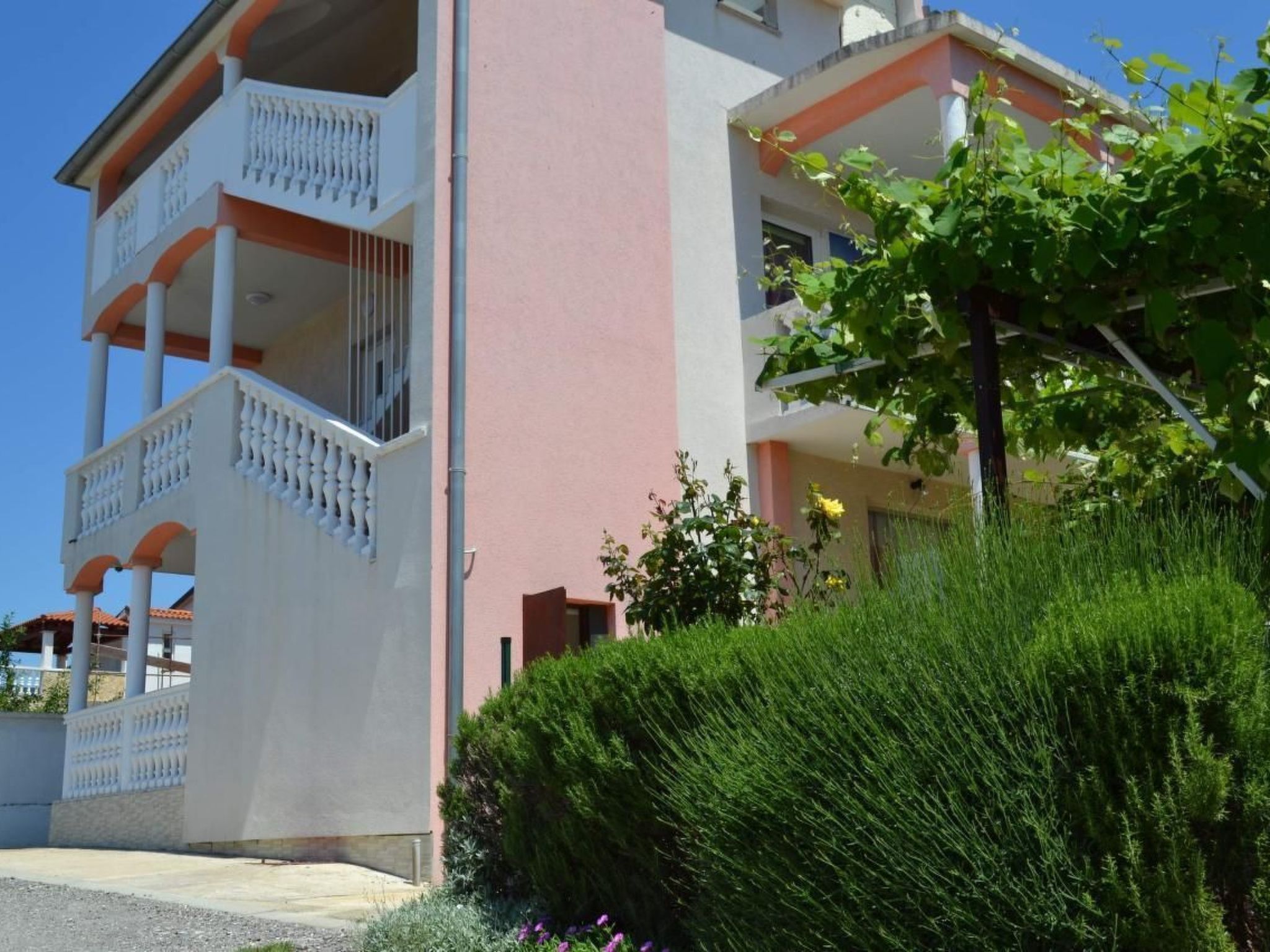 Photo of in Pula mit Grill, Terrasse und Garten