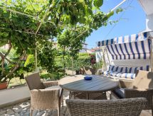 Ruim vakantiehuis in Fažana, 95m², op 1km van zee met tuin en BBQ - thumbnail 3