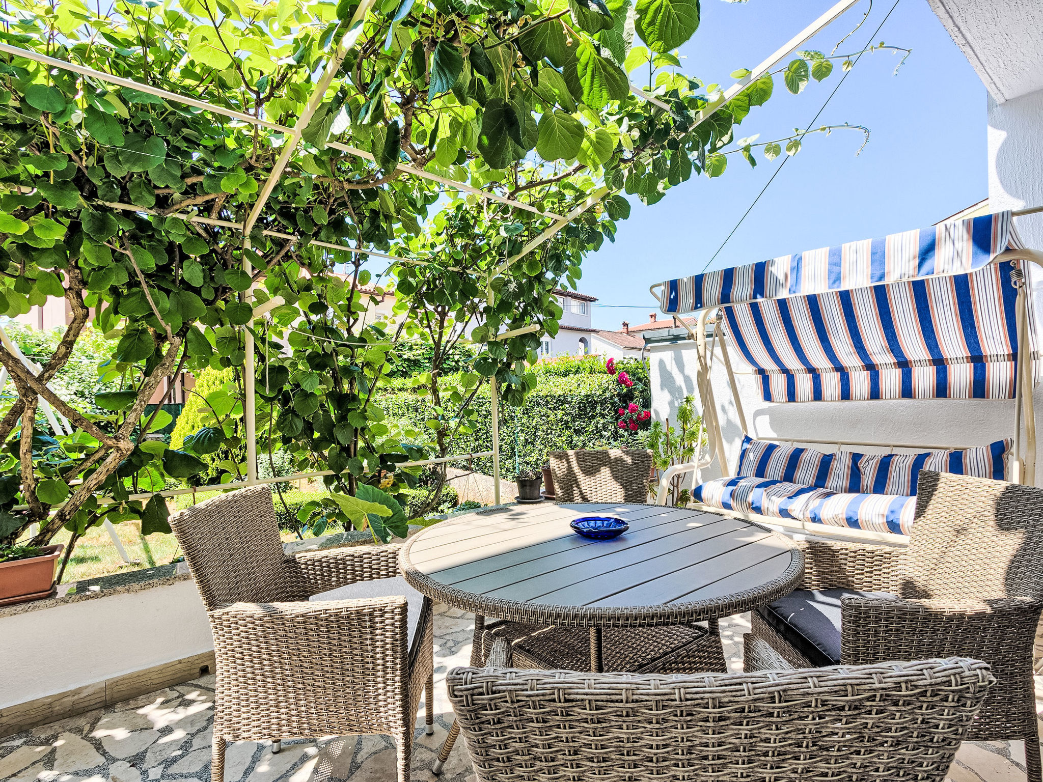 Geräumige Ferienwohnung in Fažana mit Gemeinsamem Grill