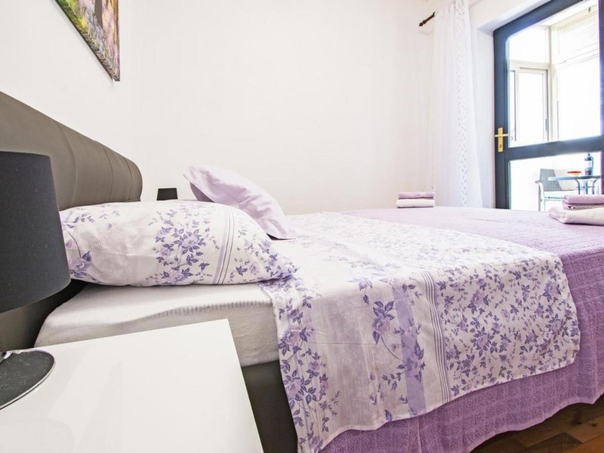 Photo of Perojka, 1 km vom Strand entfernt