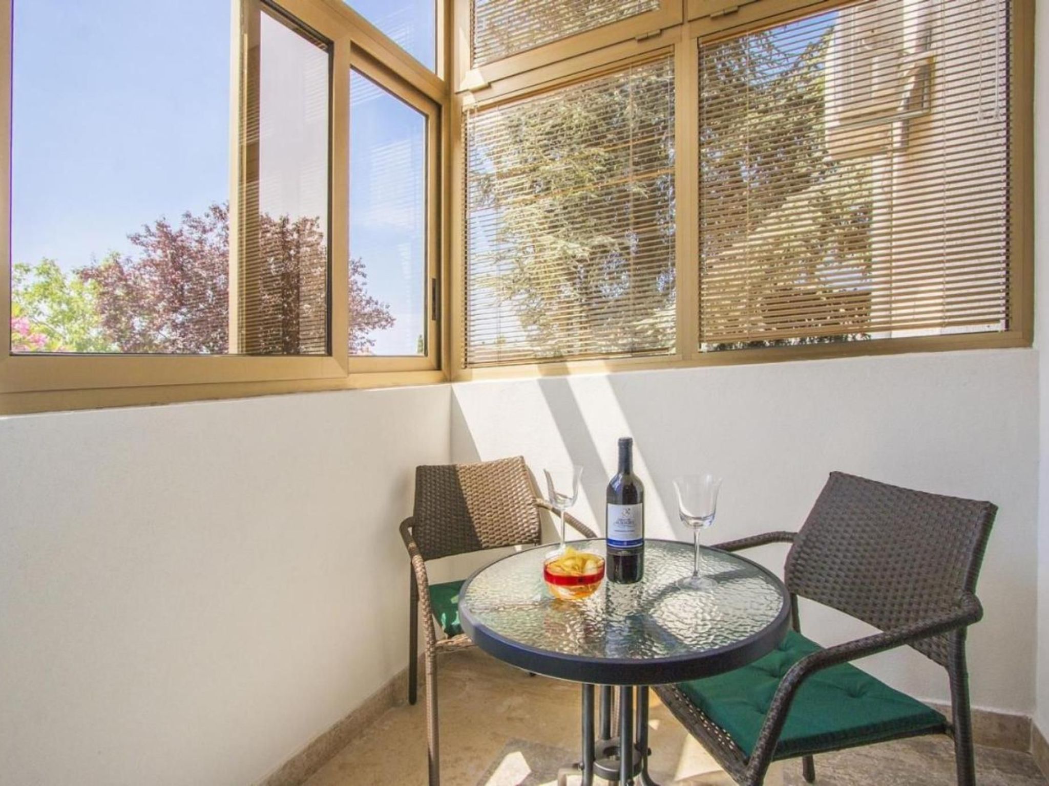 Photo of Perojka, 1 km vom Strand entfernt