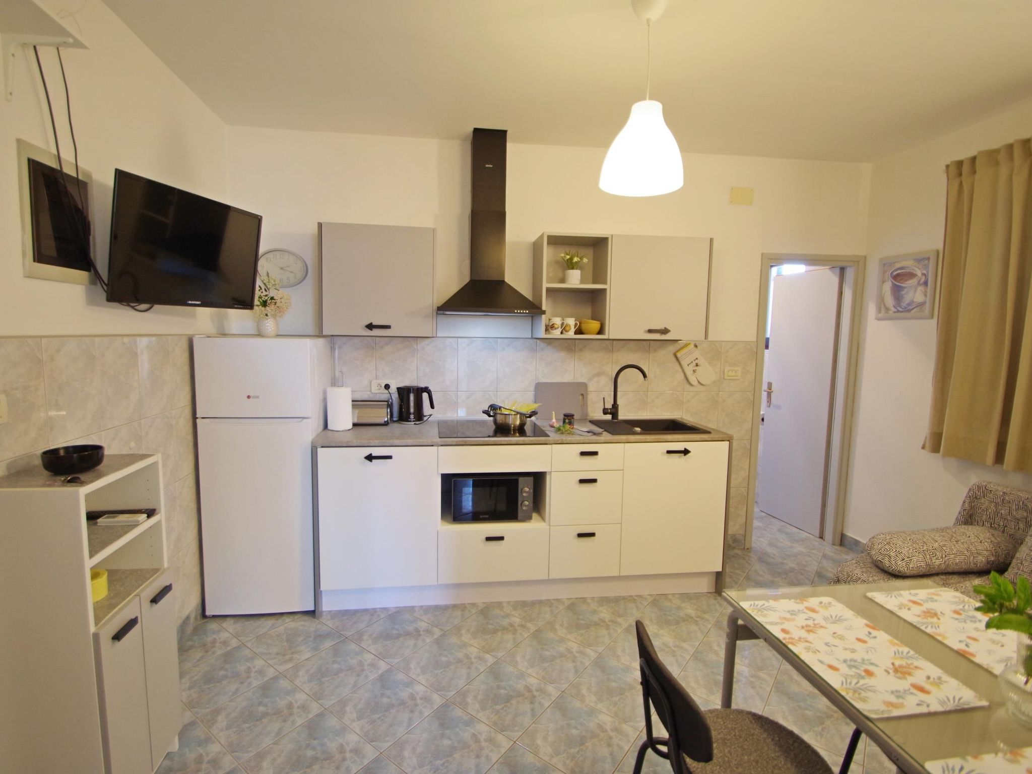 "Blue", Valbandon-Binnen