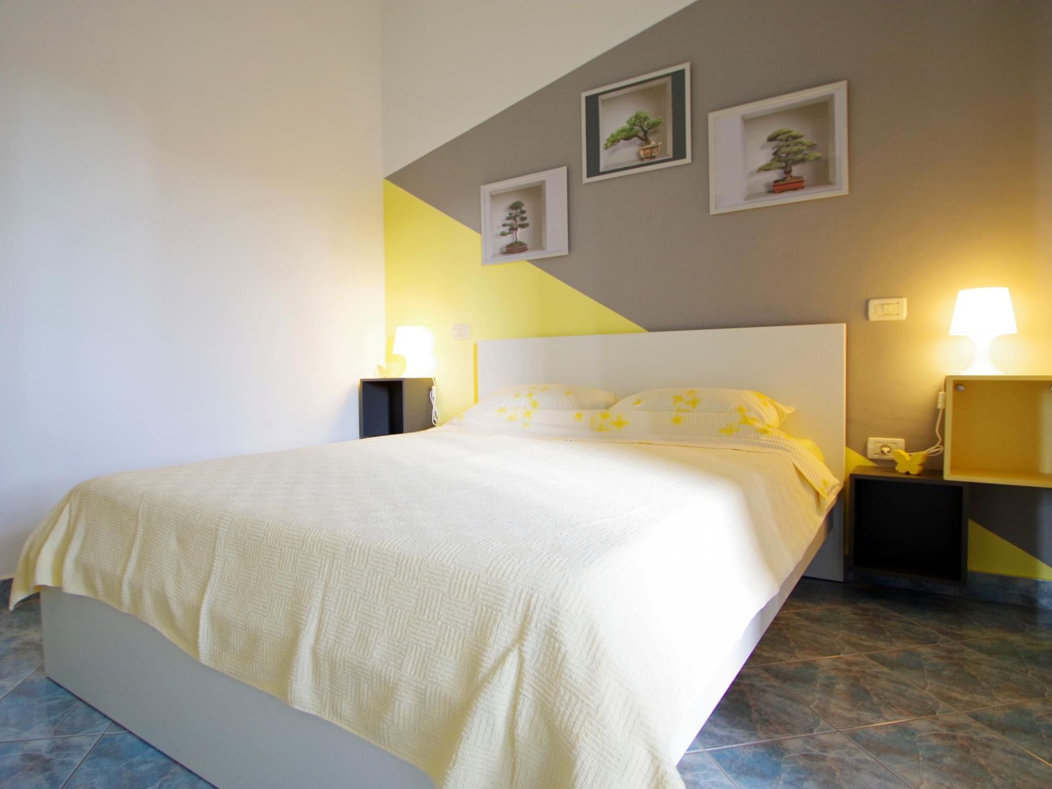 "Blue", Valbandon-Binnen