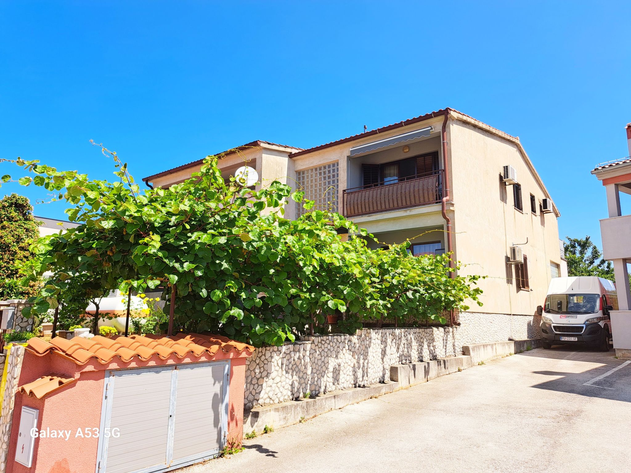 Photo of "Apartment Kate" mit Terrasse
