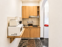 Compact appartement voor 2 aan de kust van Fažana, Istrië - thumbnail 4