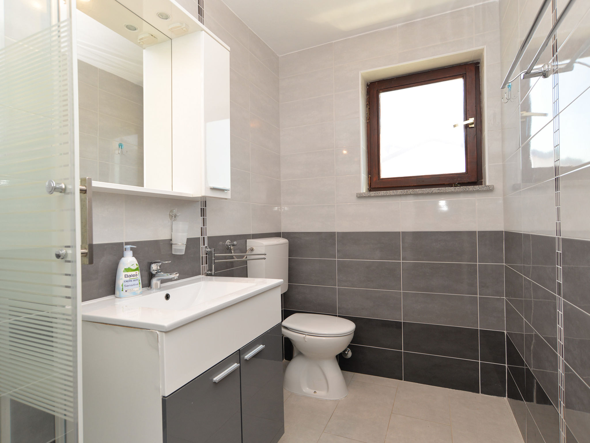 Photo of Apartment 242