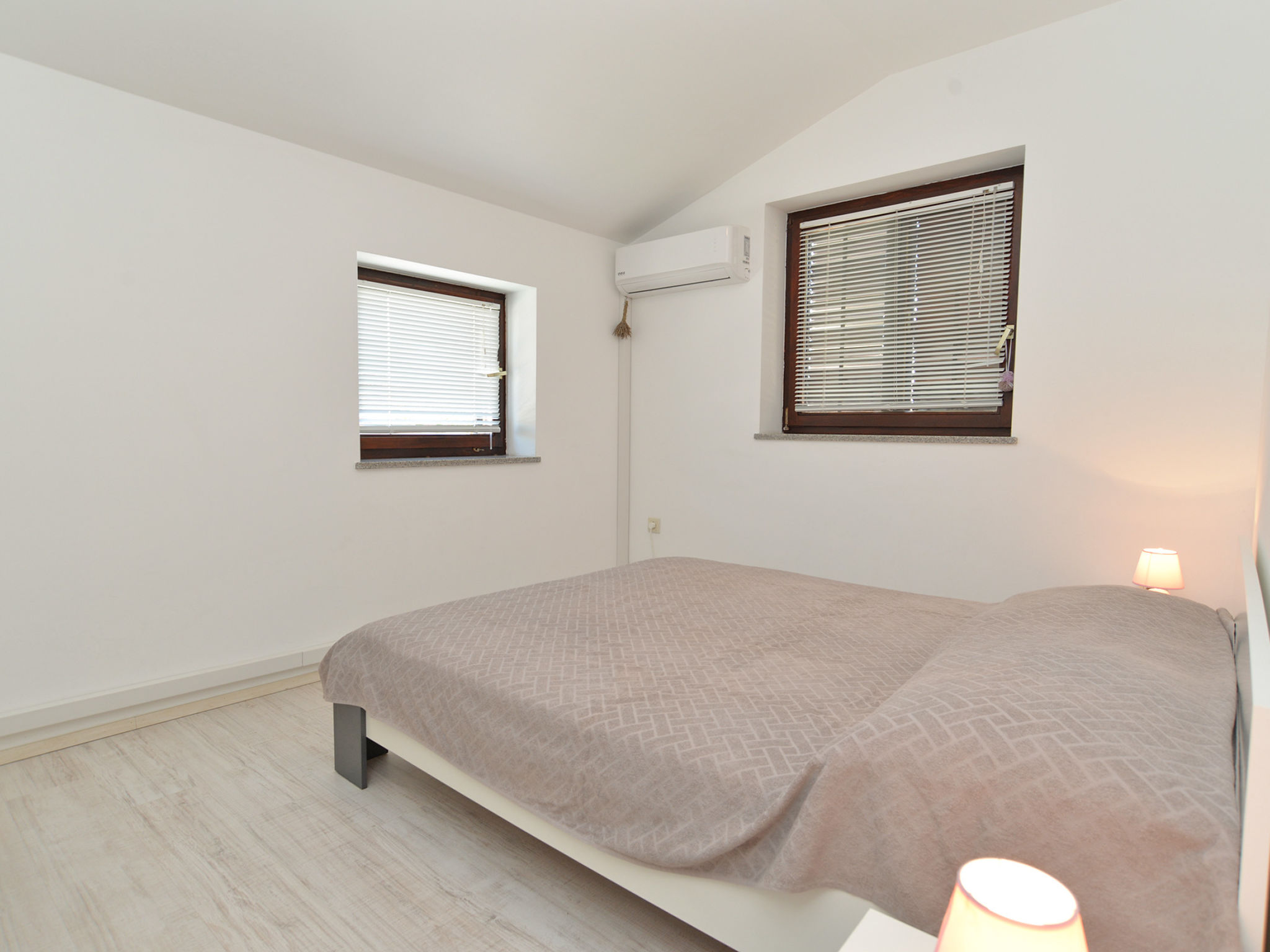 Photo of Apartment 242