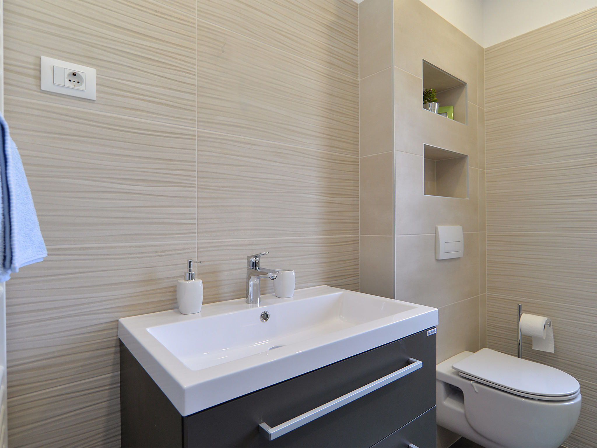 Photo of Apartment 408