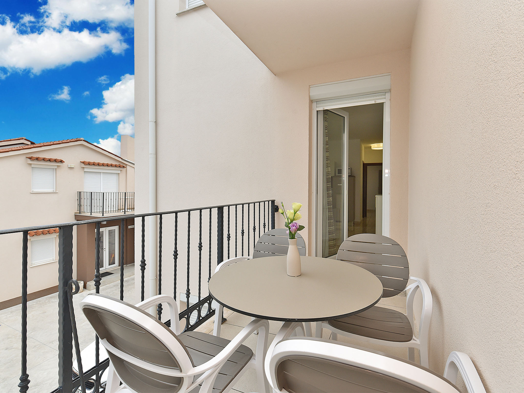 Photo of Apartment 2300